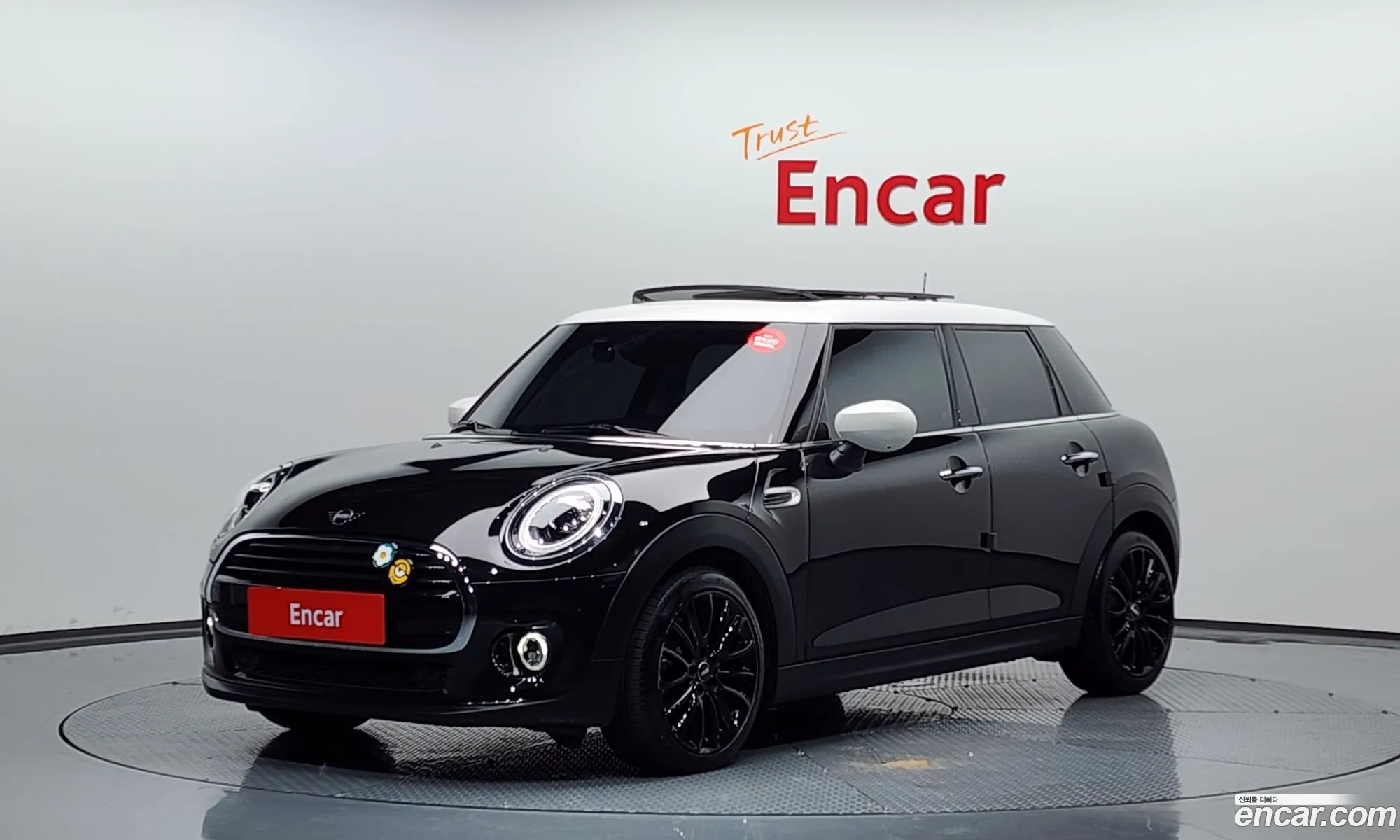 Mini Cooper 5-Door High 3Rd Generation - фотография 687513