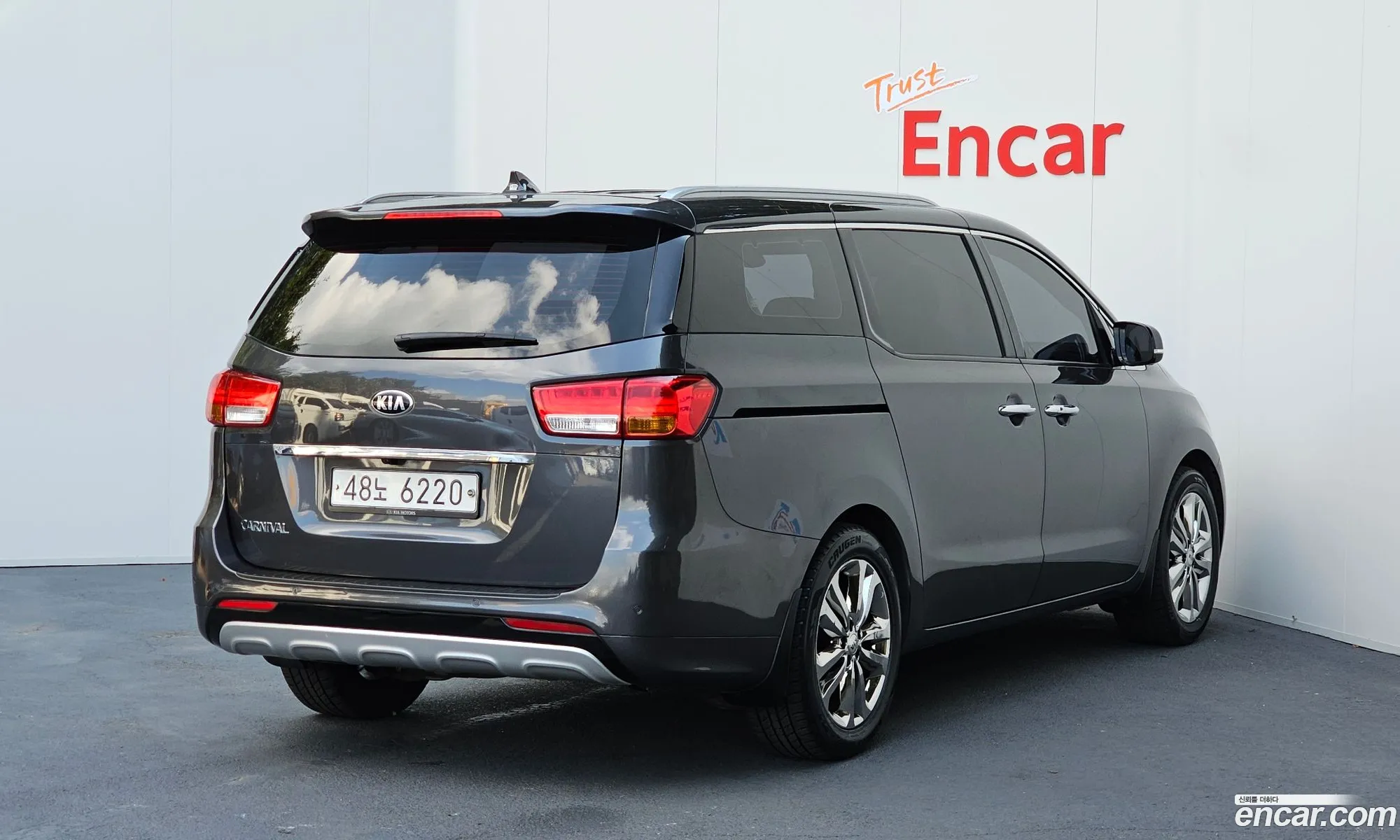 Kia All New Carnival 9-Seater Prestige - фотография 12521523