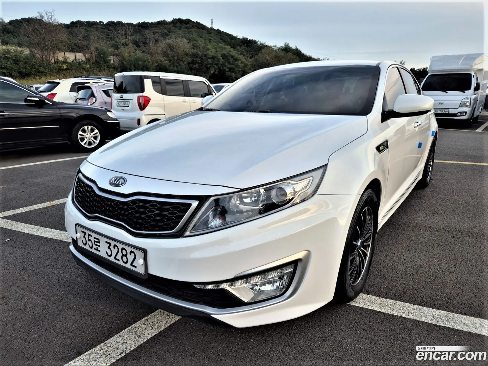 Kia K5 Hybrid Deluxe - фотография 12516636