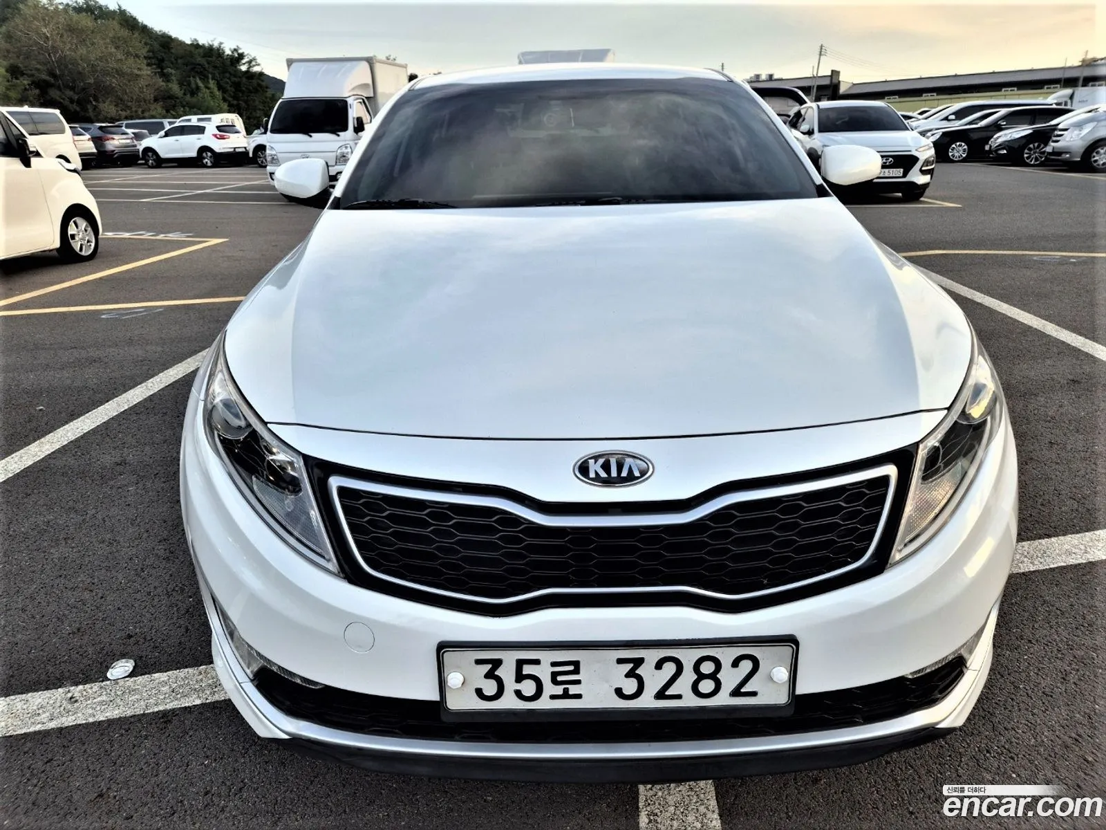 Kia K5 Hybrid Deluxe - фотография 12516638