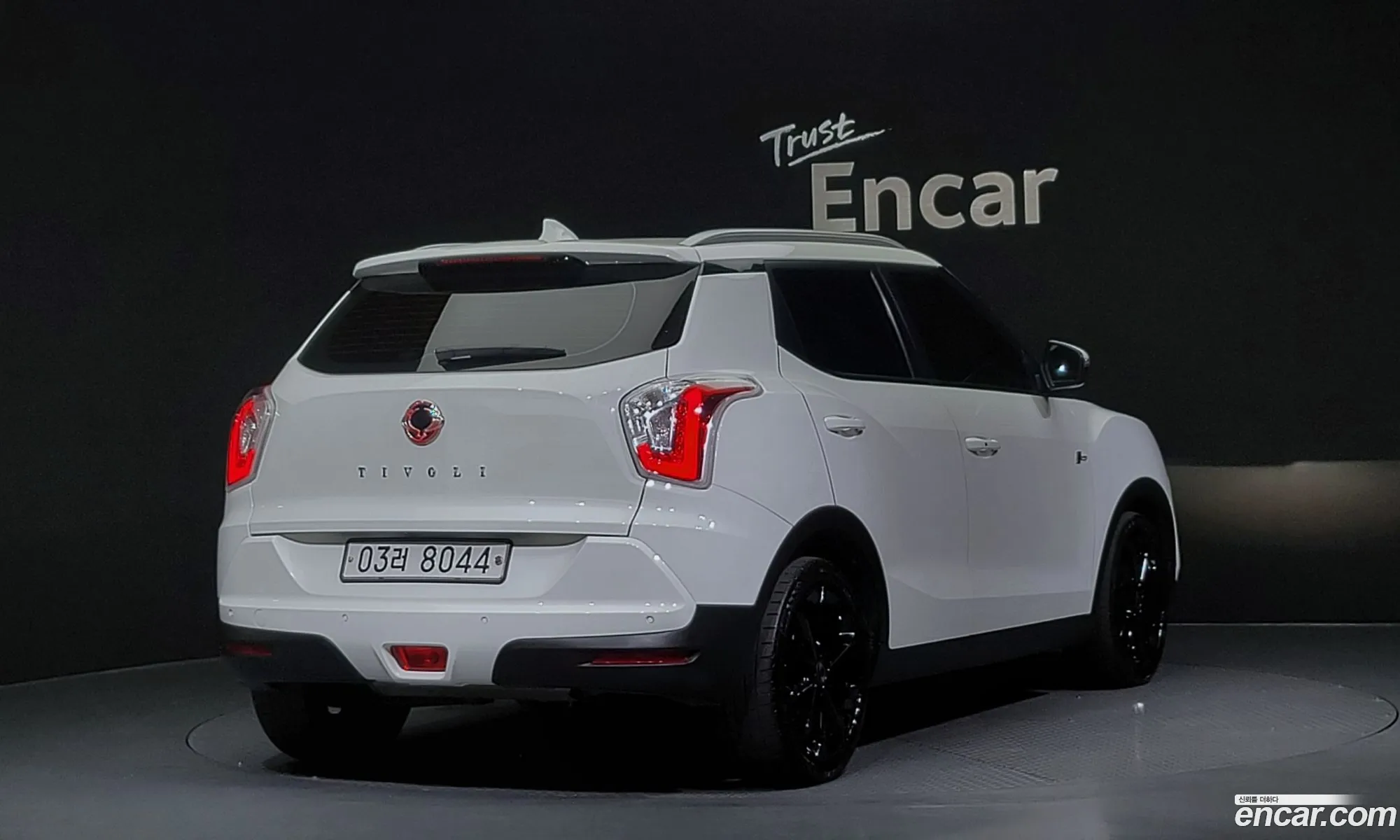 Kg Mobility Ssangyong Tivoli Armor Gear Edition 4Wd - фотография 7839218