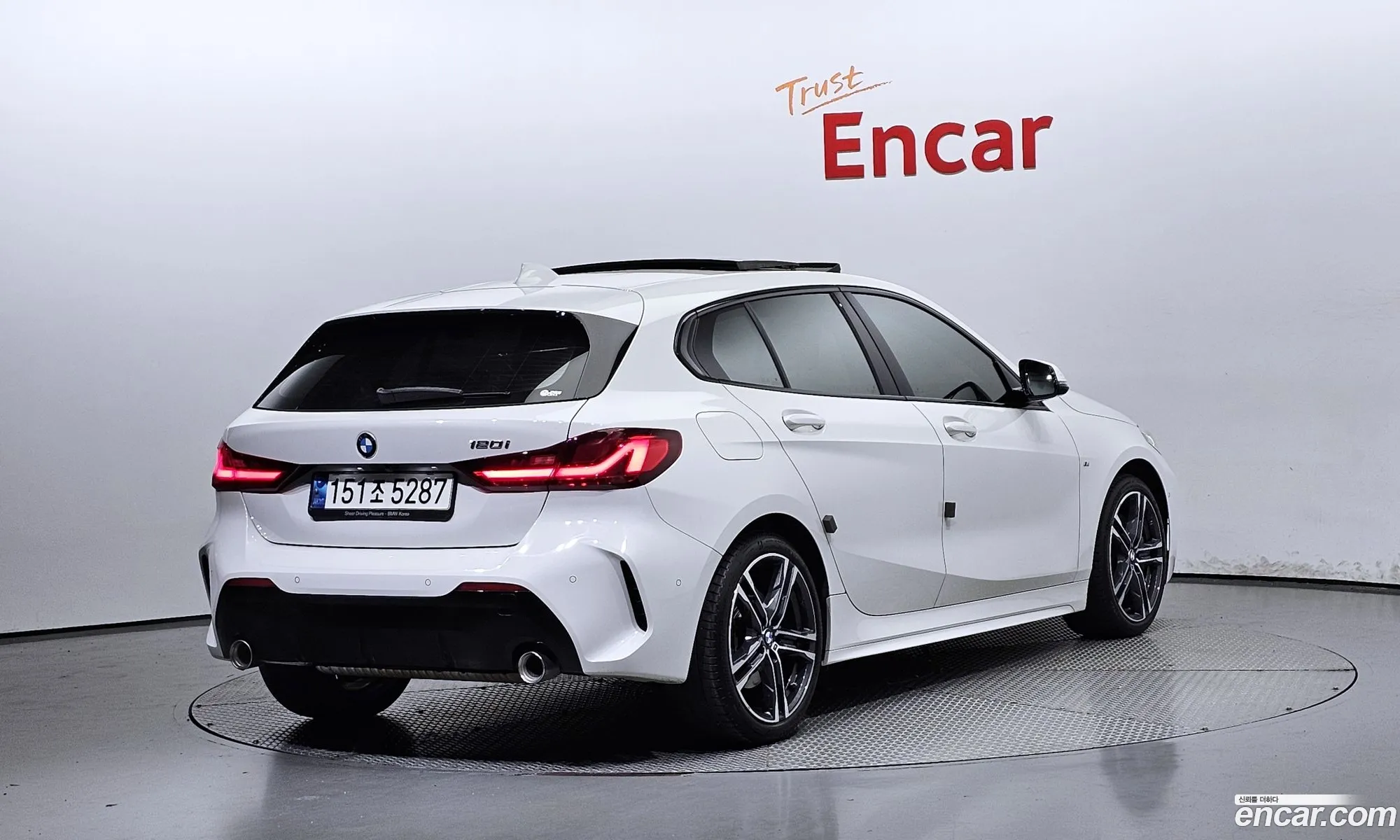 BMW 1 Series F40 120I M Sports - фотография 15254281