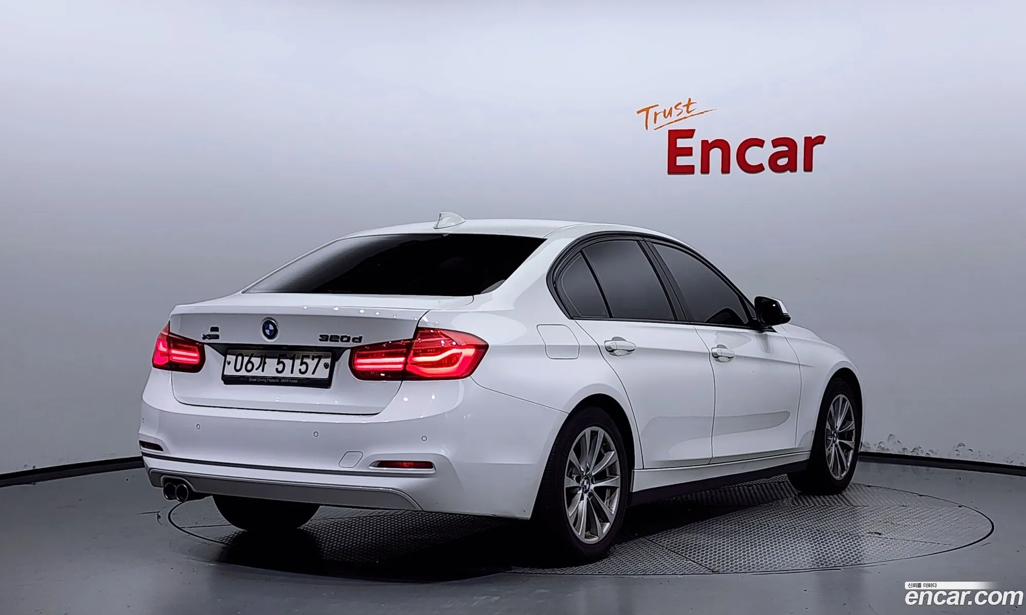BMW 3 Series F30 320D - фотография 14114611