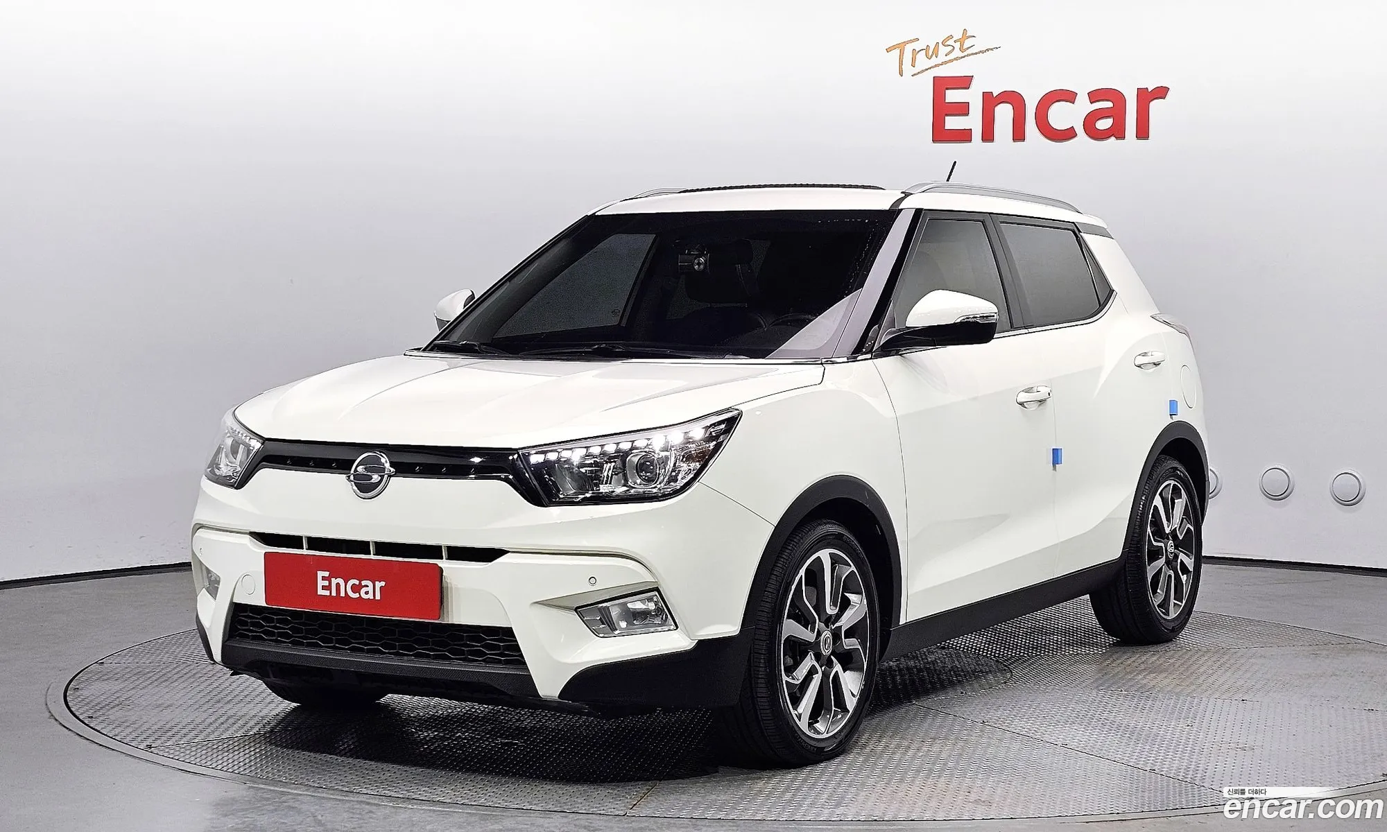Kg Mobility Ssangyong Tivoli Diesel Lx 2Wd - фотография 7350840