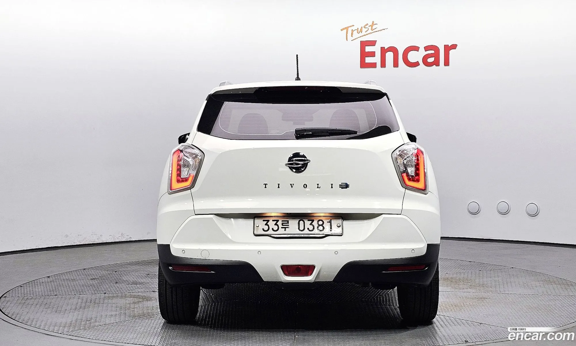 Kg Mobility Ssangyong Tivoli Diesel Lx 2Wd - фотография 7350843