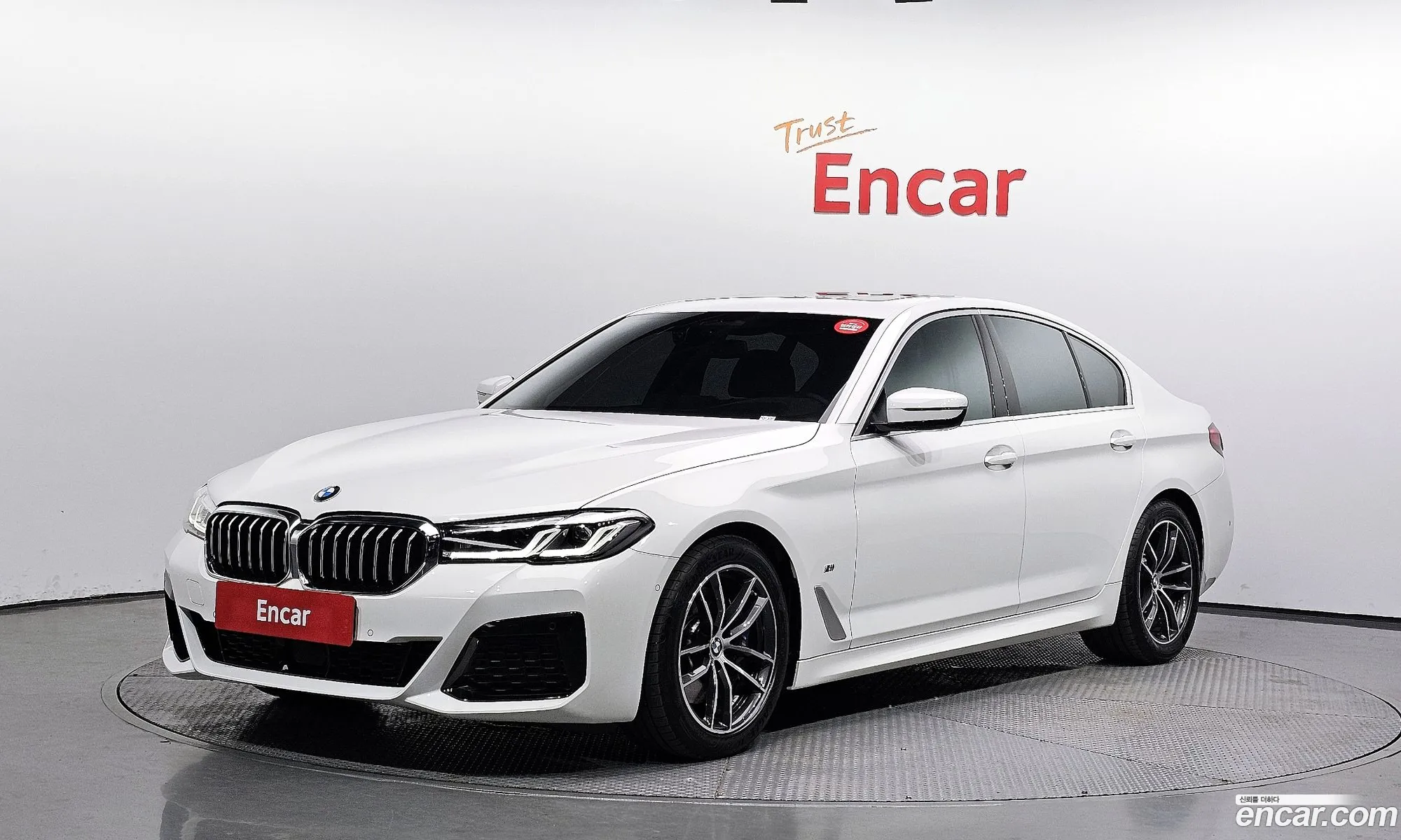 BMW 5 Series G30 520I M Sports - фотография 15254292