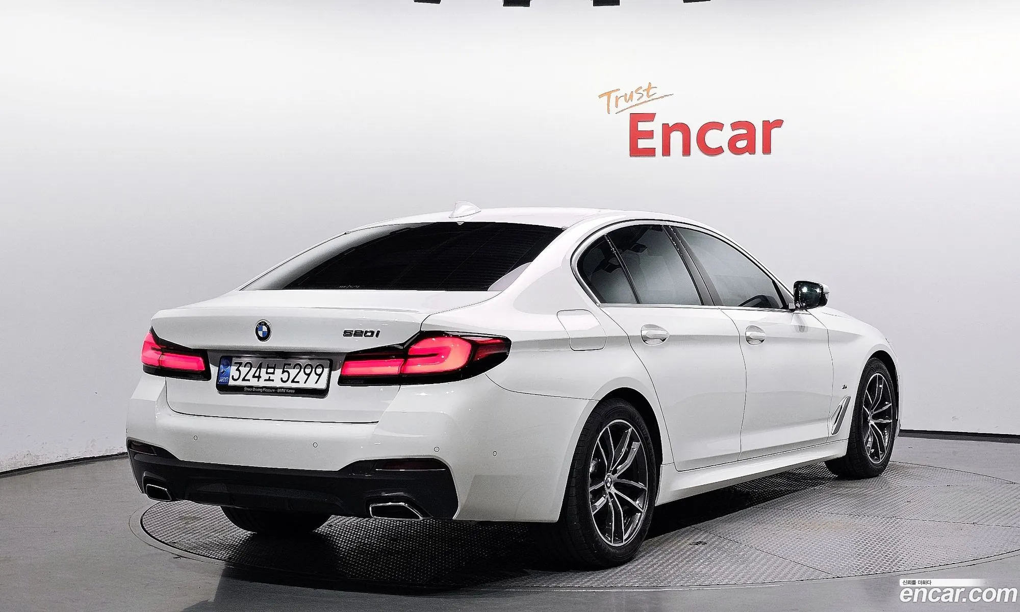 BMW 5 Series G30 520I M Sports - фотография 15254293