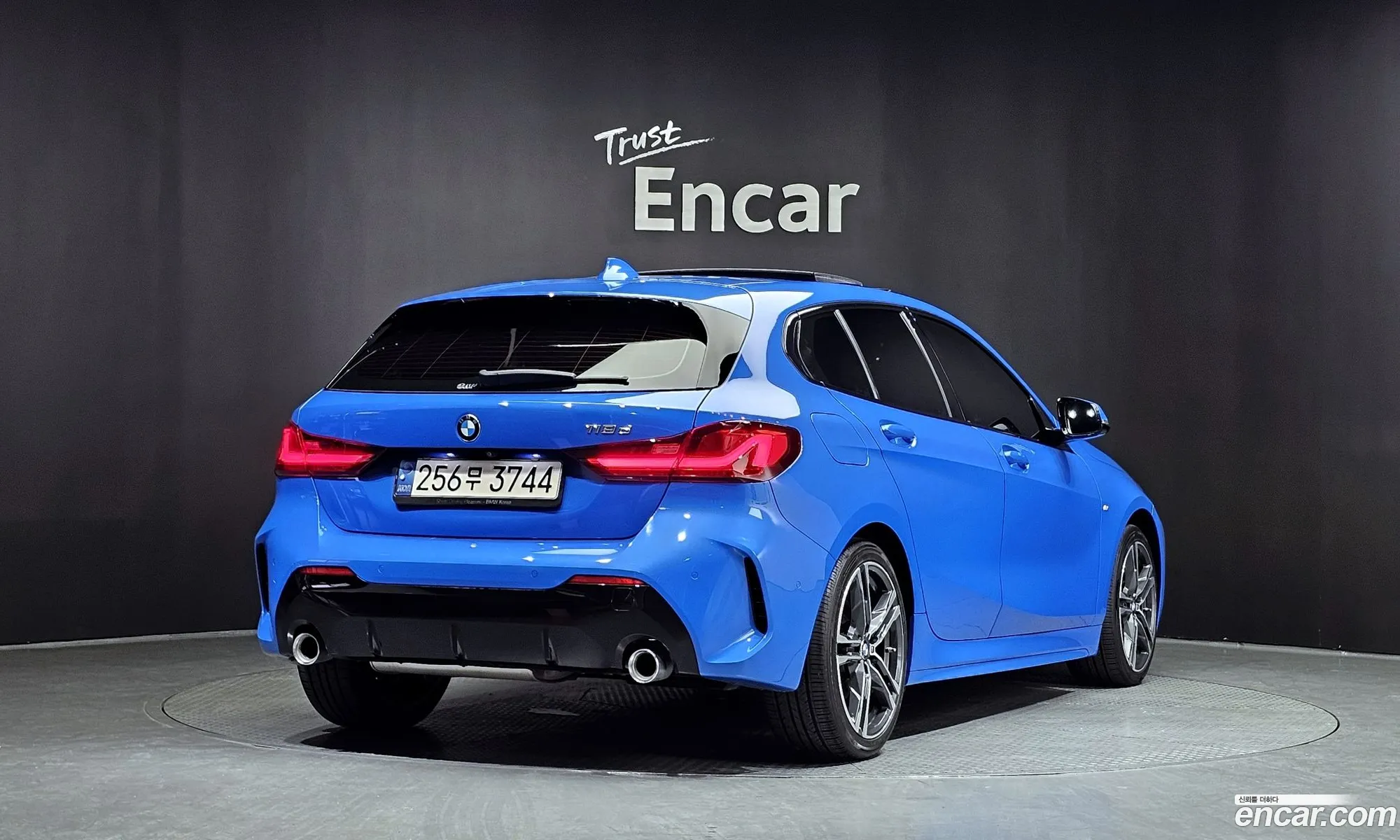 BMW 1 Series F40 118D M Sports - фотография 14186138