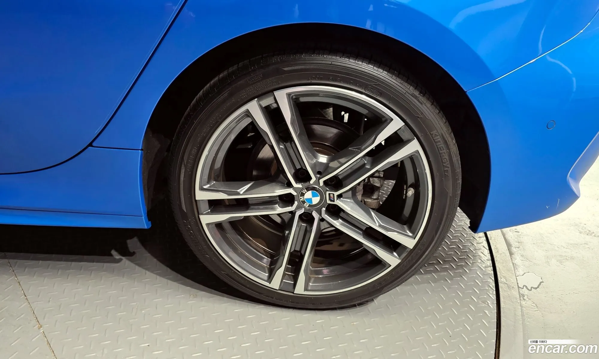 BMW 1 Series F40 118D M Sports - фотография 14186141