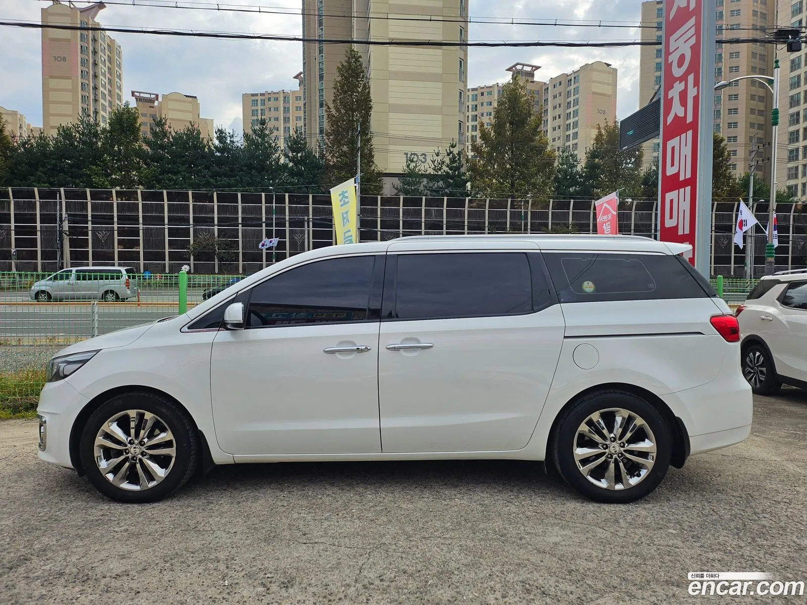 Kia All New Carnival 9-Seater Prestige - фотография 12466052