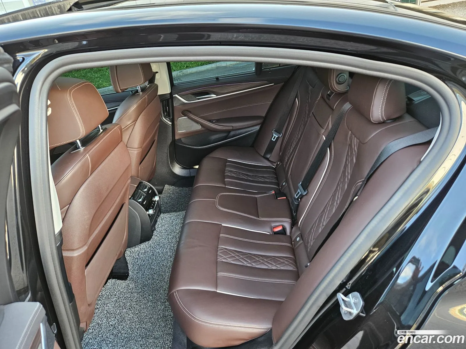 BMW 5 Series G30 530I xDrive Luxury - фотография 14114655