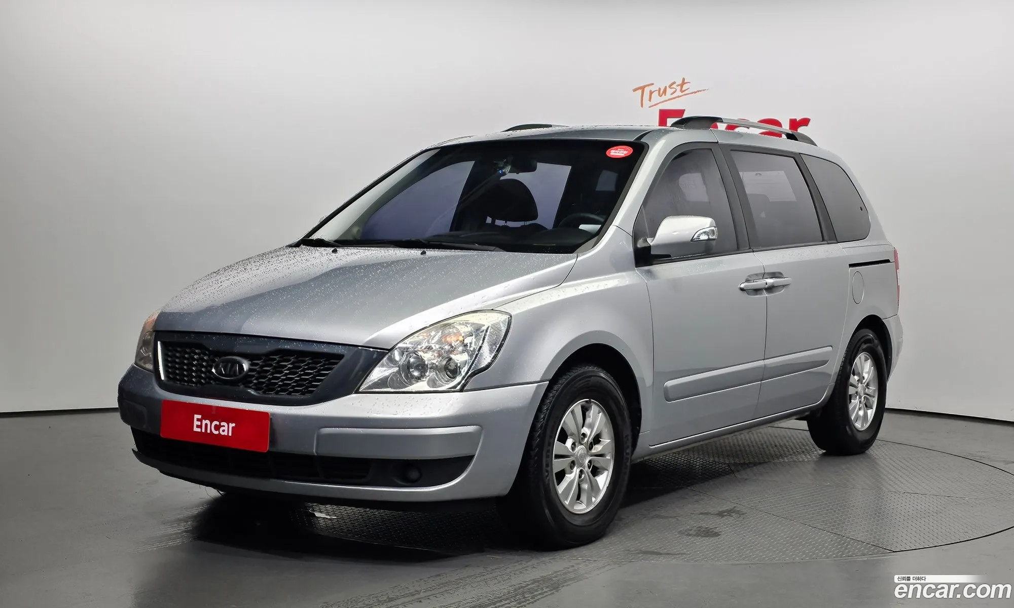Kia Carnival R New Carnival Gx Basic Model - фотография 12473709