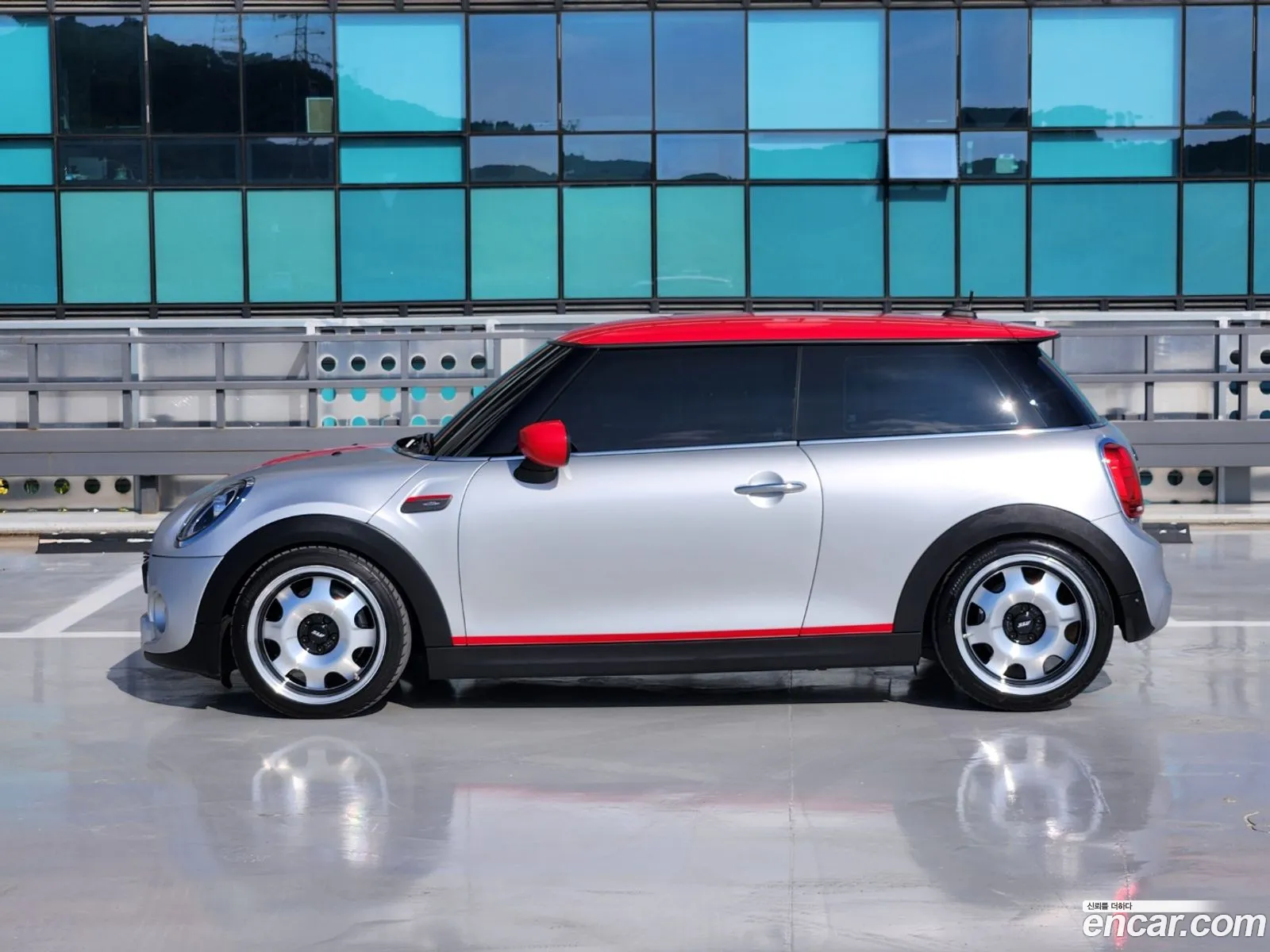 Mini Cooper Basic 3Rd Generation - фотография 687568
