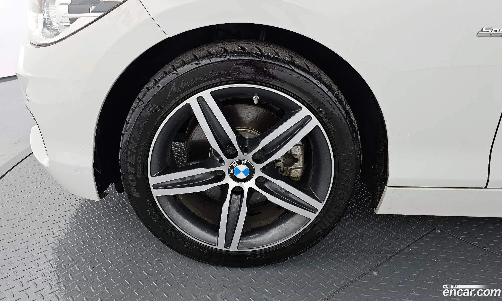BMW 1 Series F20 118D Sports 5-Door - фотография 14186129