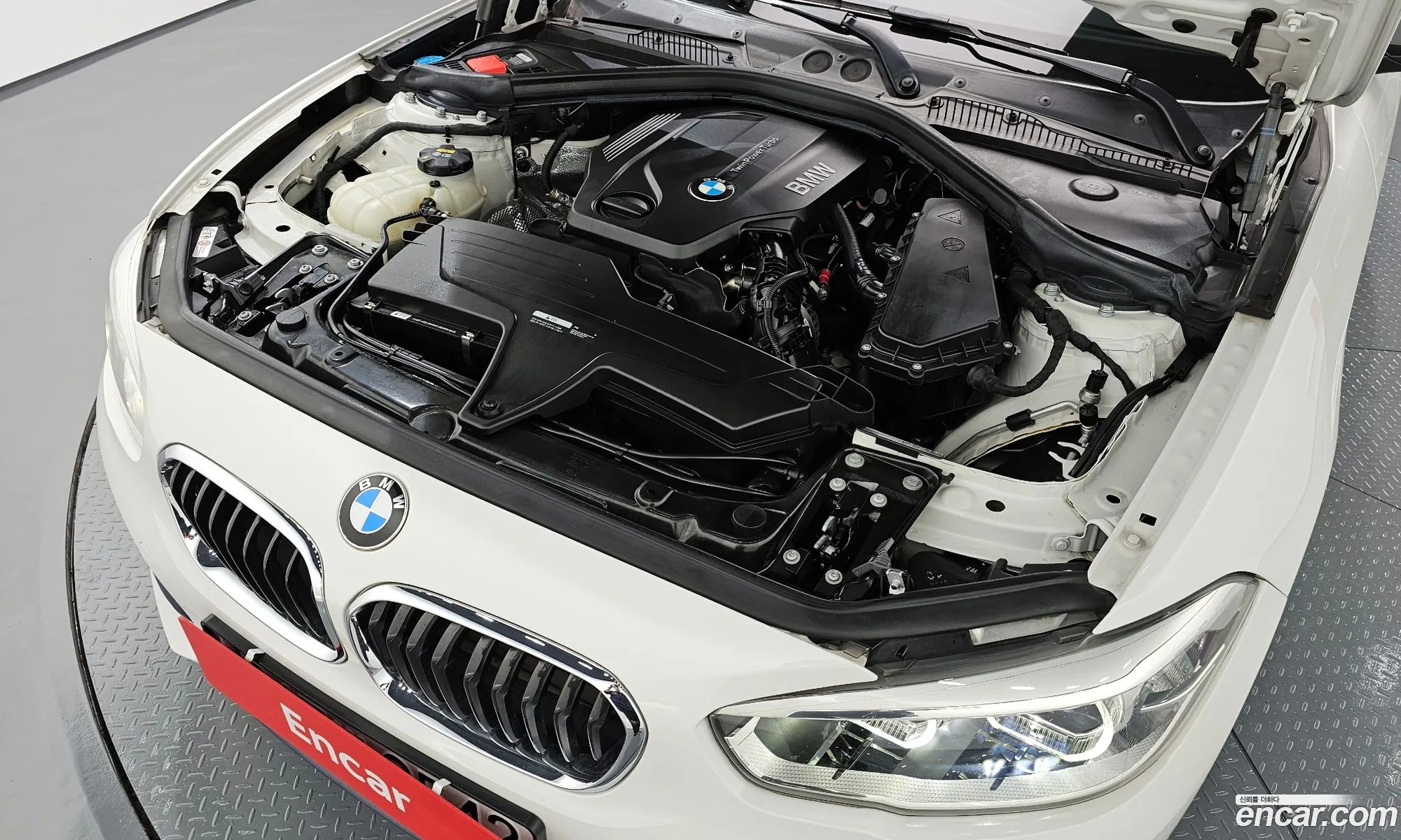 BMW 1 Series F20 118D Sports 5-Door - фотография 14186130