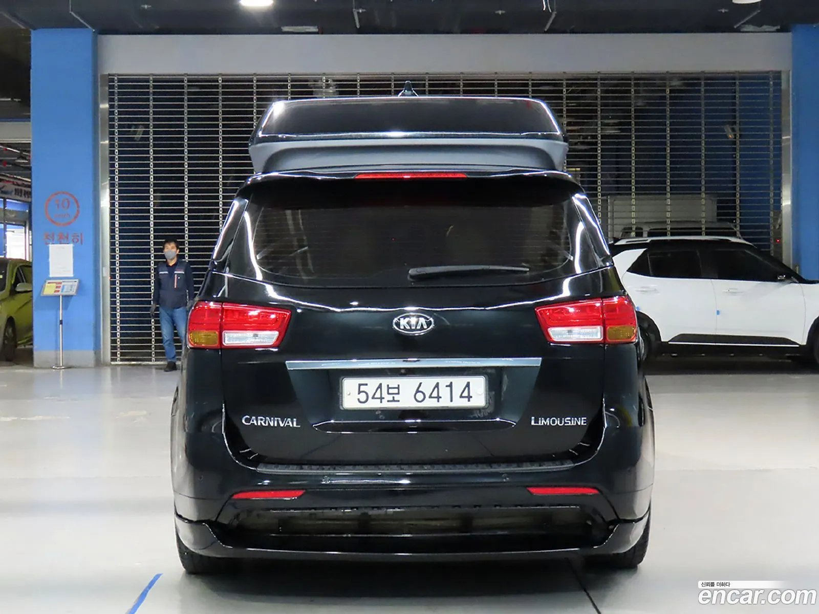 Kia All New Carnival 9-Seater High Limousine Prestige - фотография 12522938