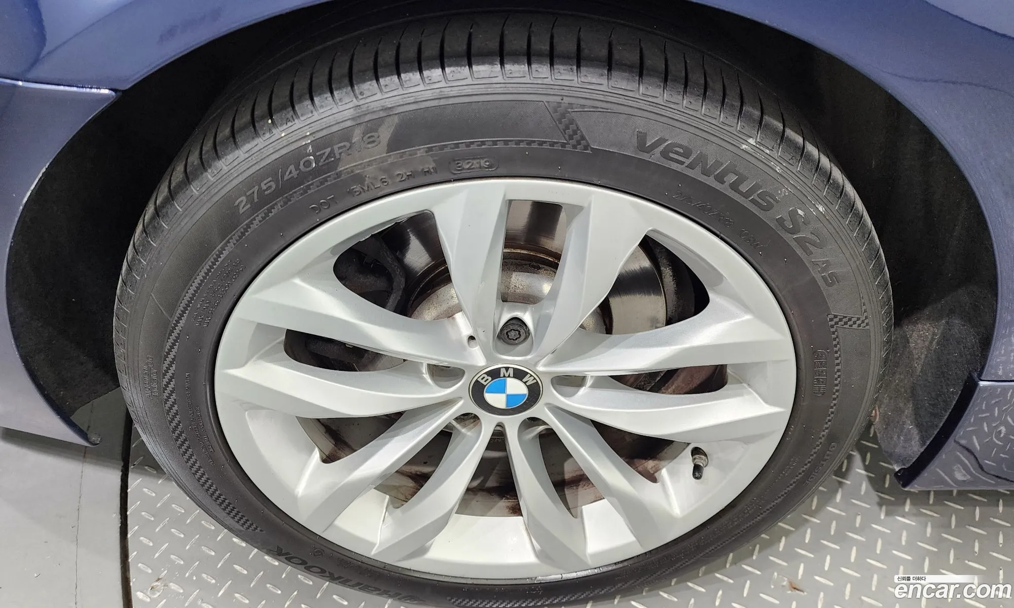 BMW 5 Series F10 520D M Aerodynamics - фотография 14205390