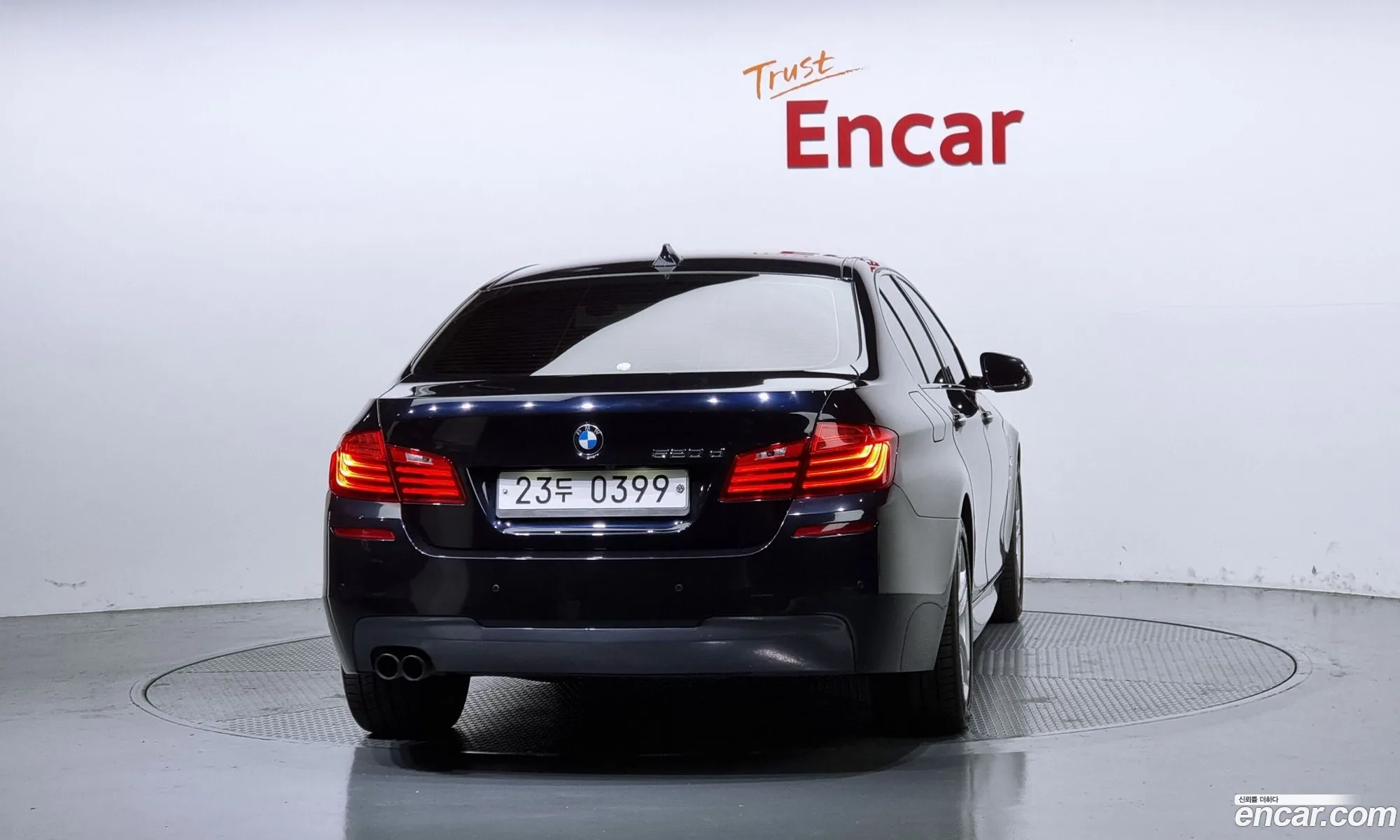 BMW 5 Series F10 520D M Aerodynamics - фотография 15791952