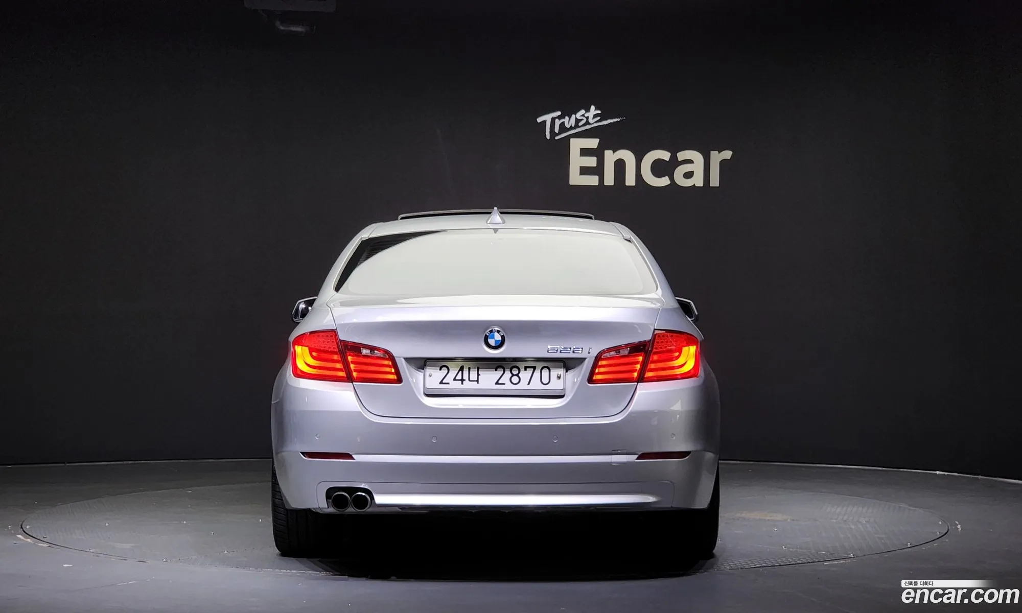 BMW 5 Series F10 528I - фотография 15810028