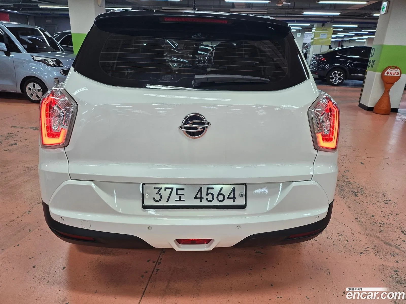 Kg Mobility Ssangyong Tivoli Diesel Lx 2Wd - фотография 7702358