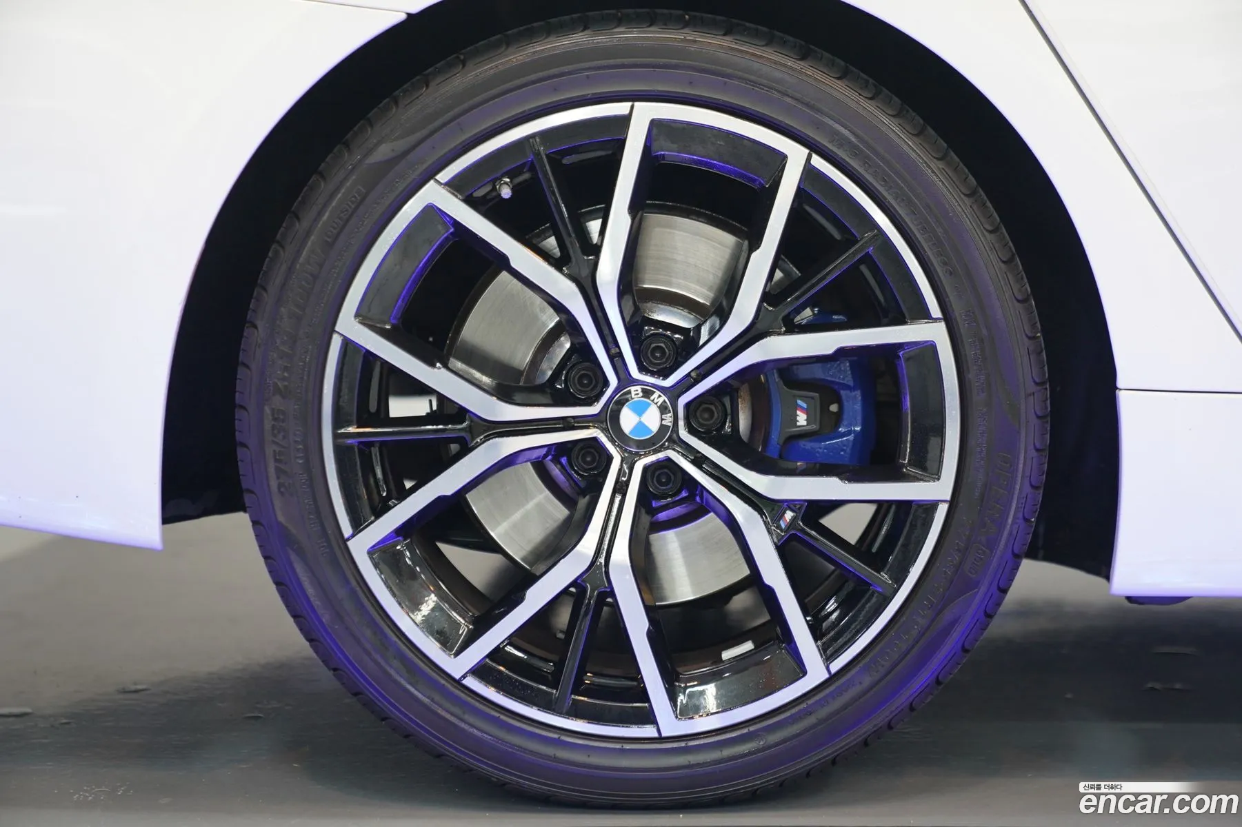 BMW 5 Series G30 530I M Sports - фотография 15810003