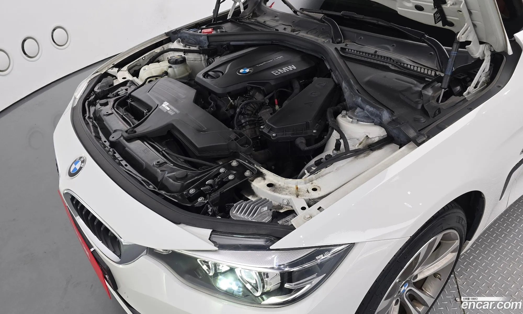 BMW 4 Series F32 420D xDrive Sports Gran Coupe - фотография 15809992