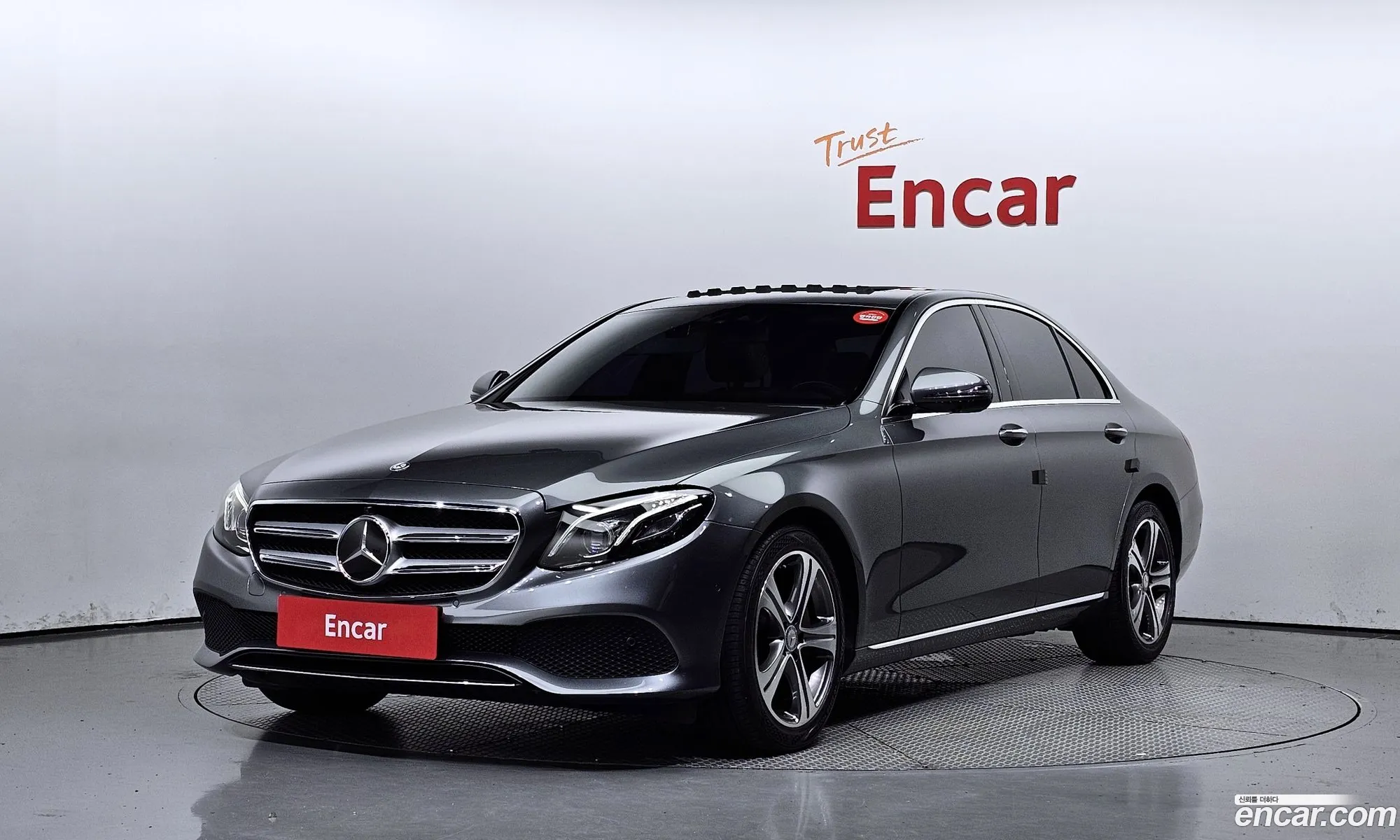 E-Class W213E300 4Matic Avant-Garde Intelligent Drive - фотография 18627936