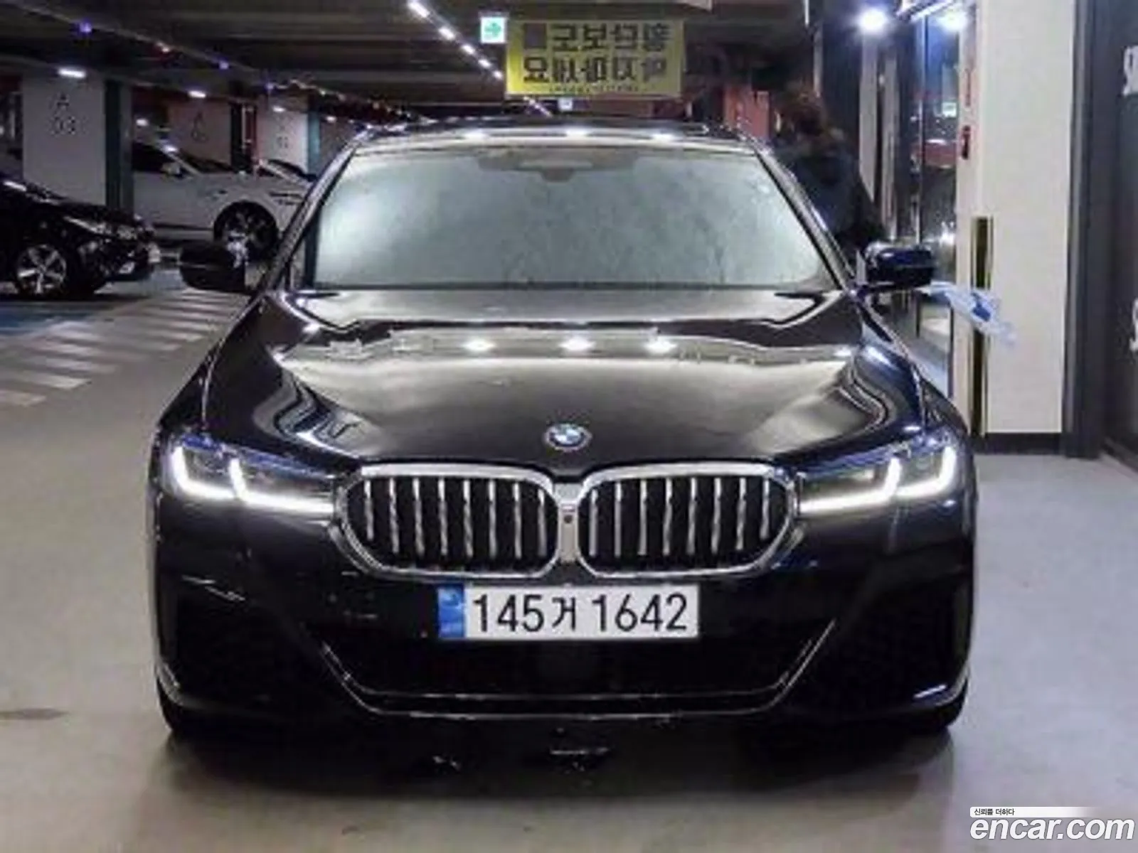 BMW 5 Series G30 530E M Sports - фотография 14114635