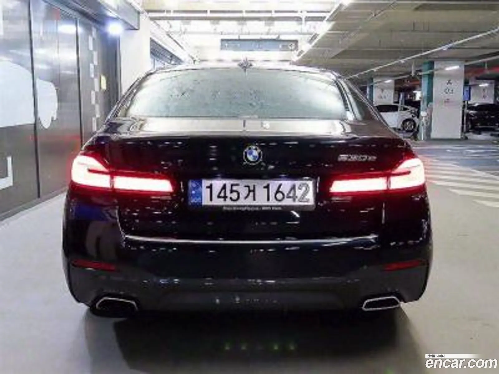 BMW 5 Series G30 530E M Sports - фотография 14114638