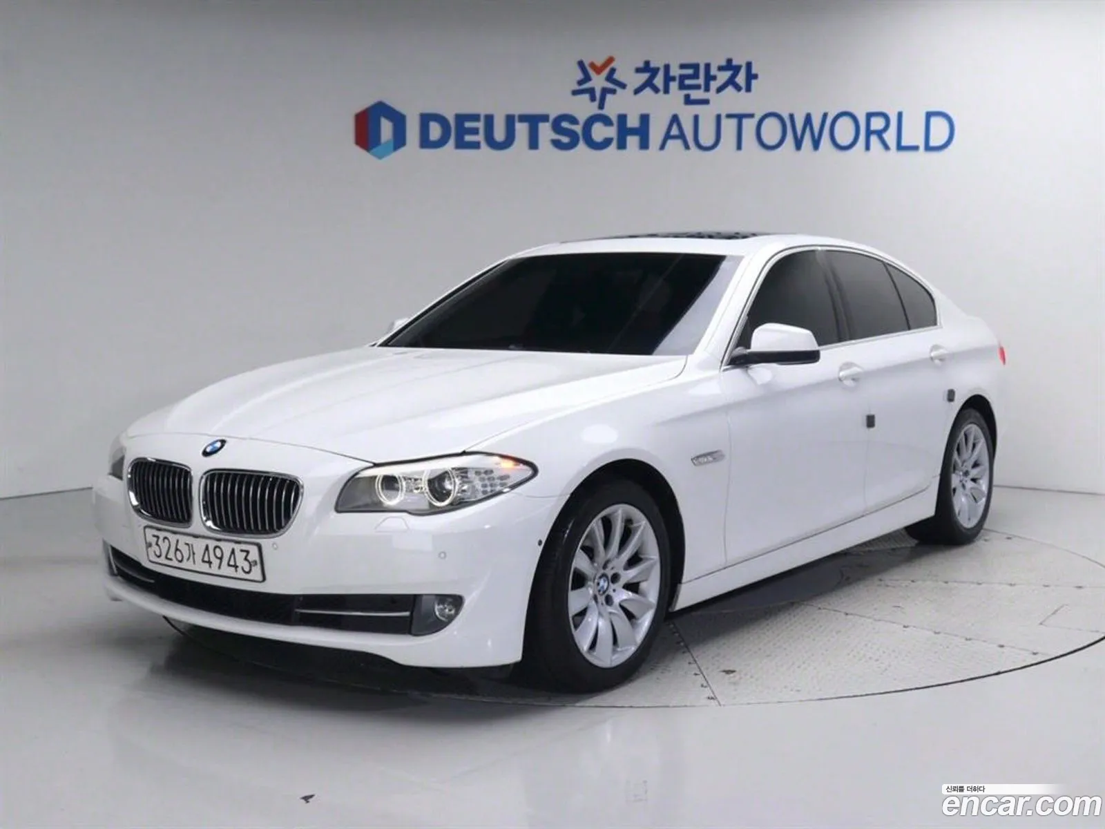 BMW 5 Series F10 528I - фотография 14114622