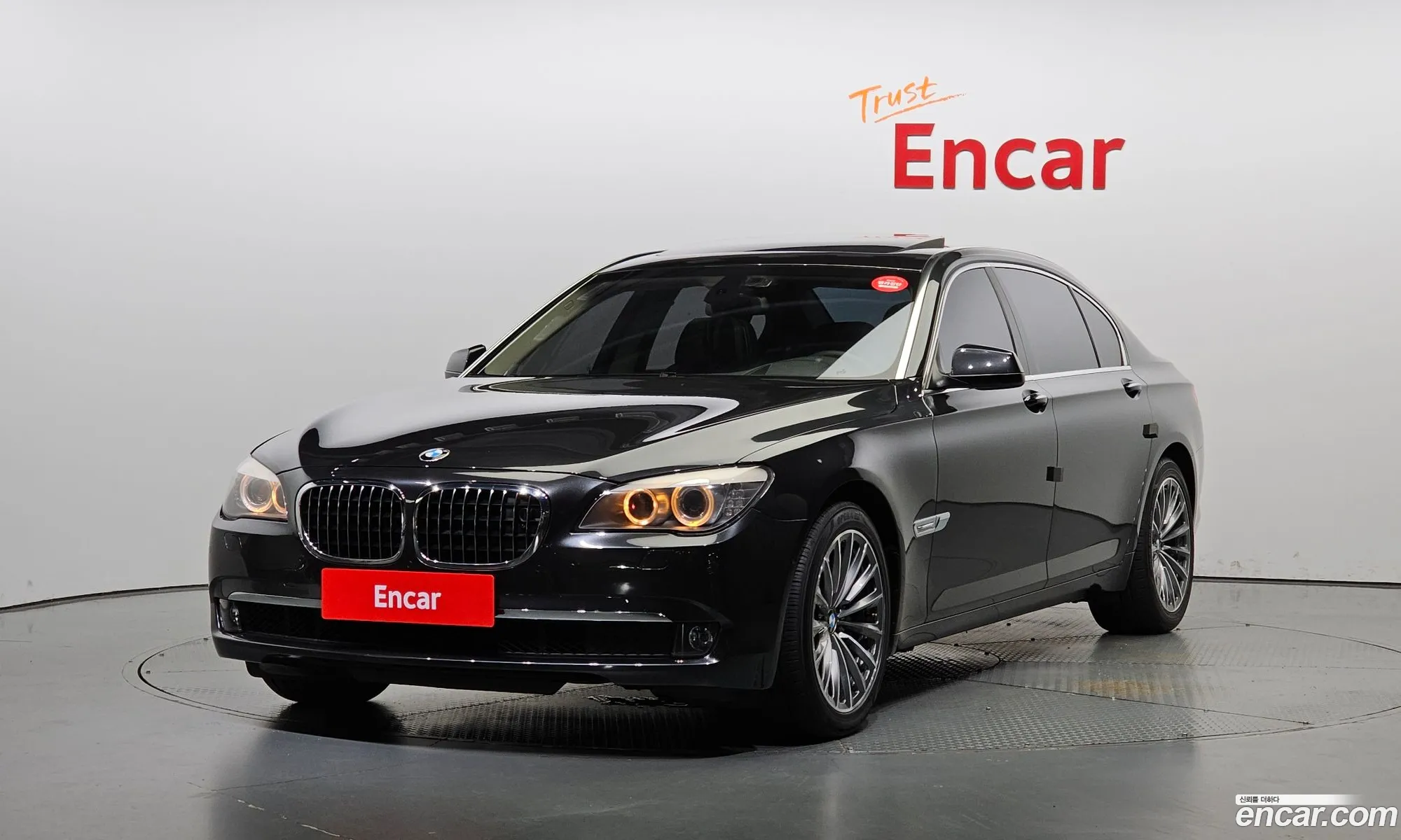 BMW 7 Series F01 750Li - фотография 14411222