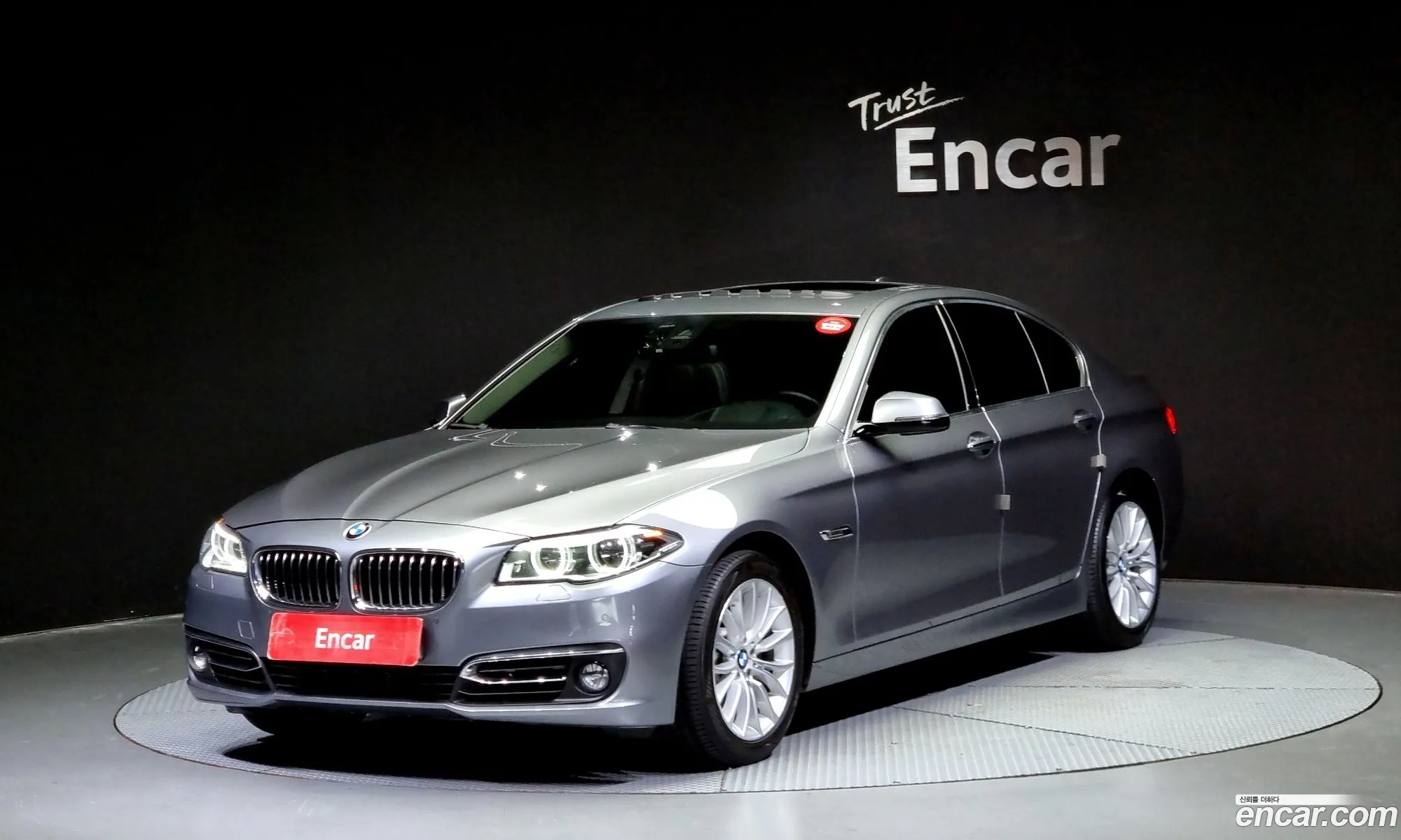 BMW 5 Series F10 520D Luxury Plus - фотография 14312835