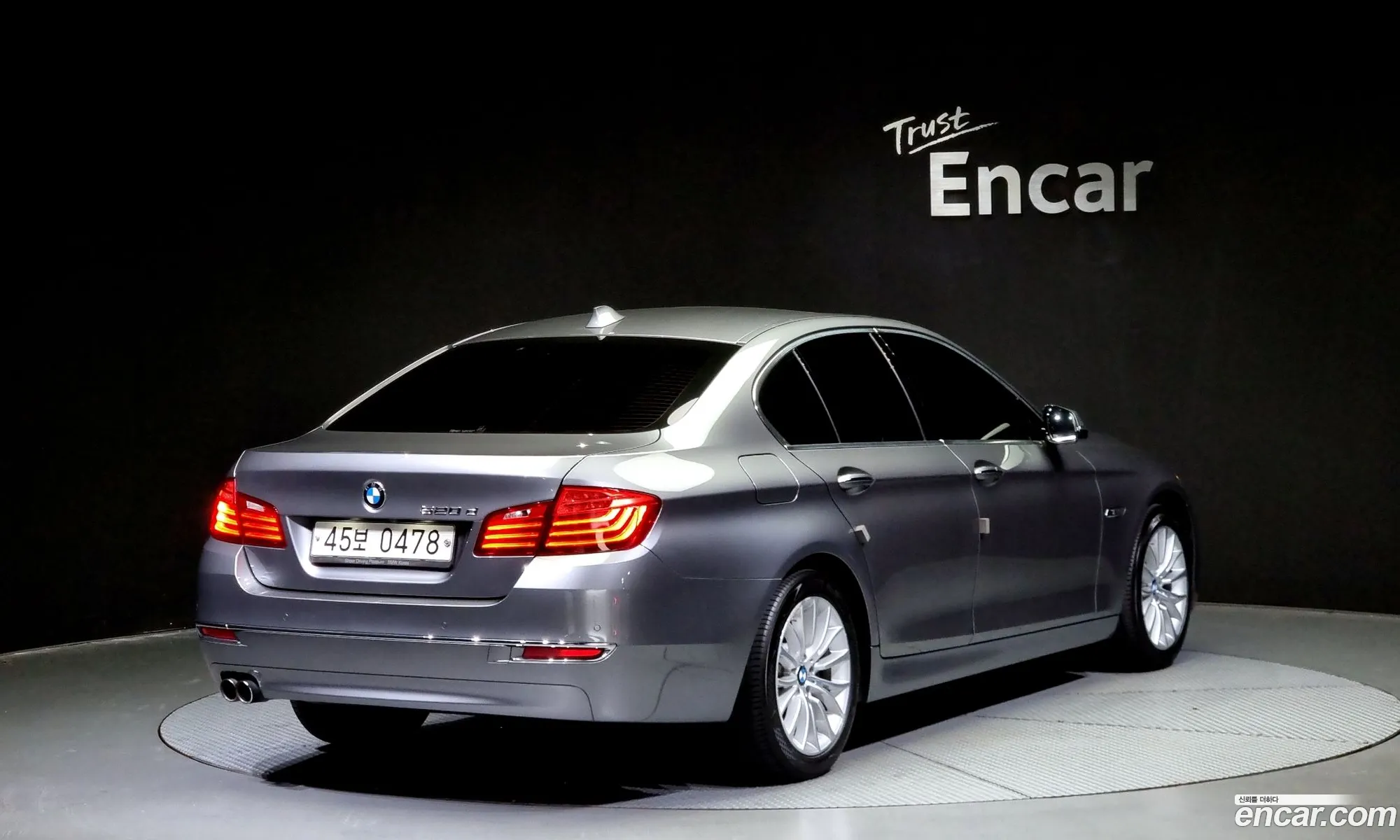 BMW 5 Series F10 520D Luxury Plus - фотография 14312836