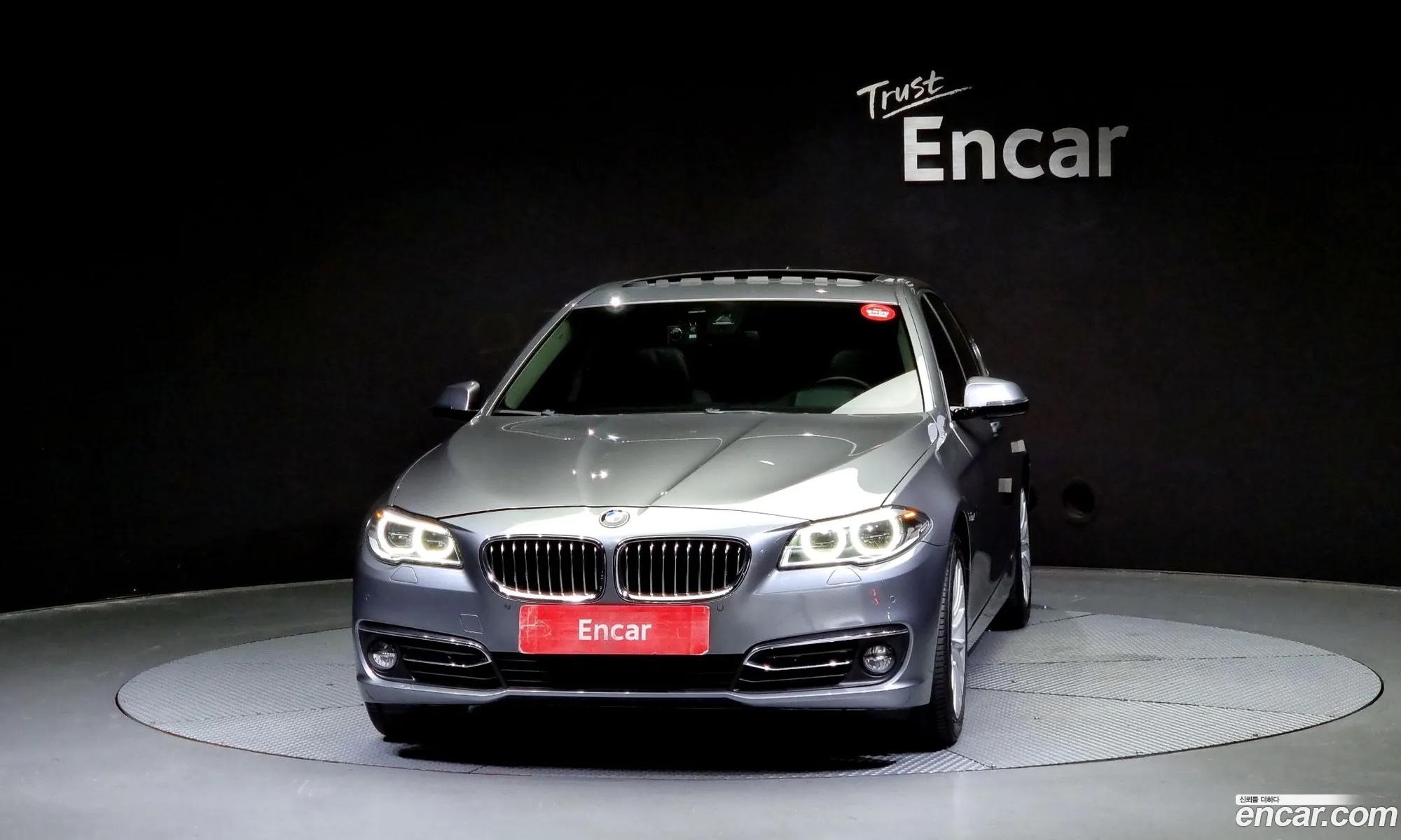 BMW 5 Series F10 520D Luxury Plus - фотография 14312837