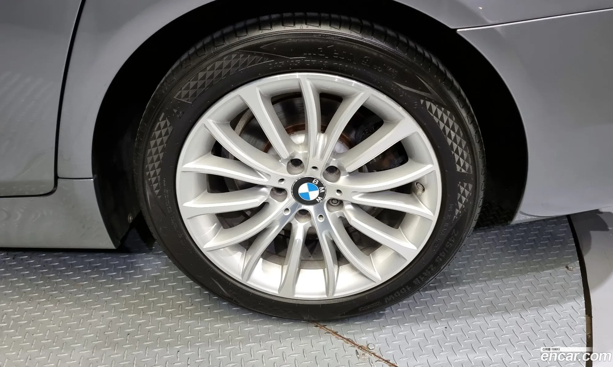 BMW 5 Series F10 520D Luxury Plus - фотография 14312839