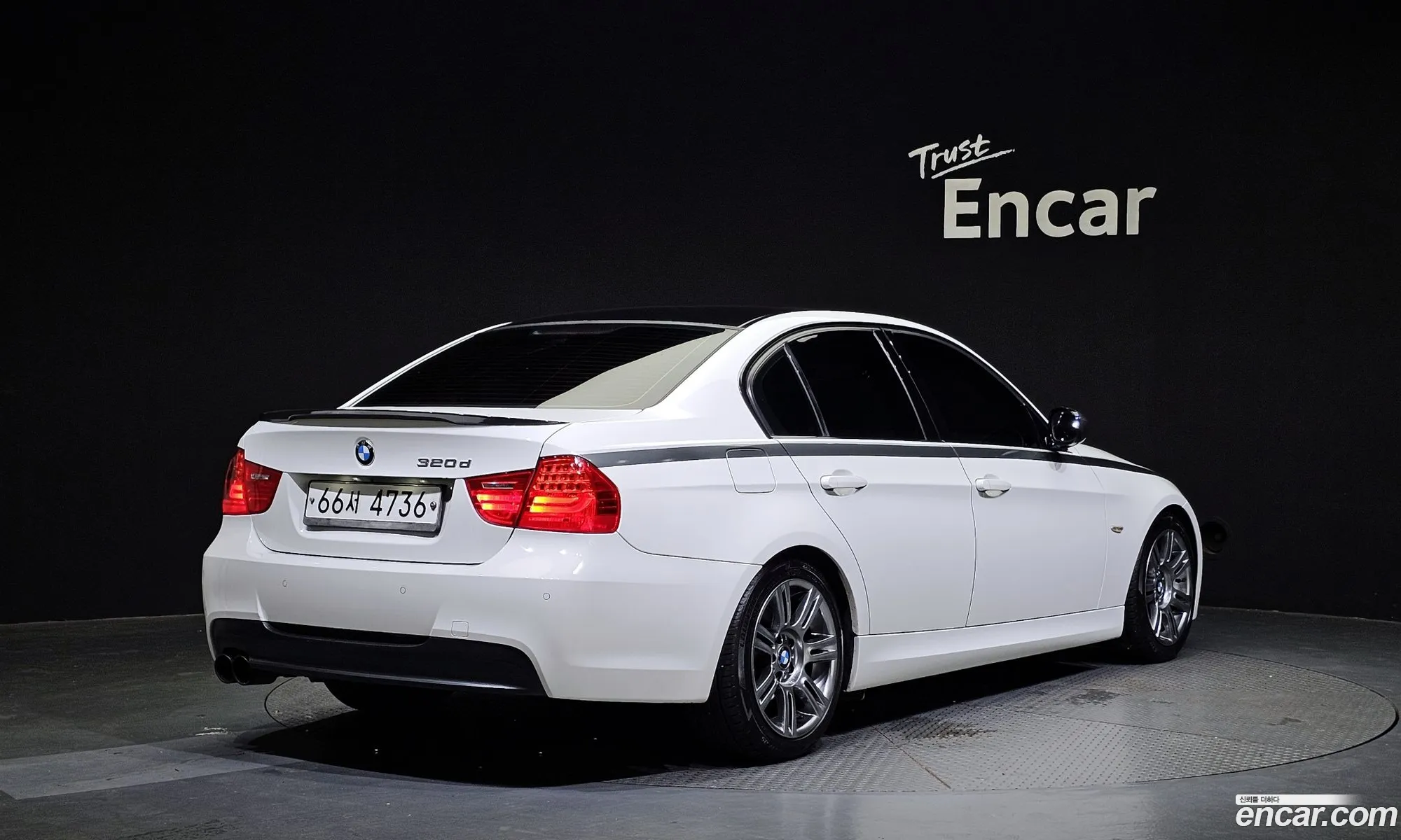 BMW 3 Series E90 320D Sedan - фотография 14312908