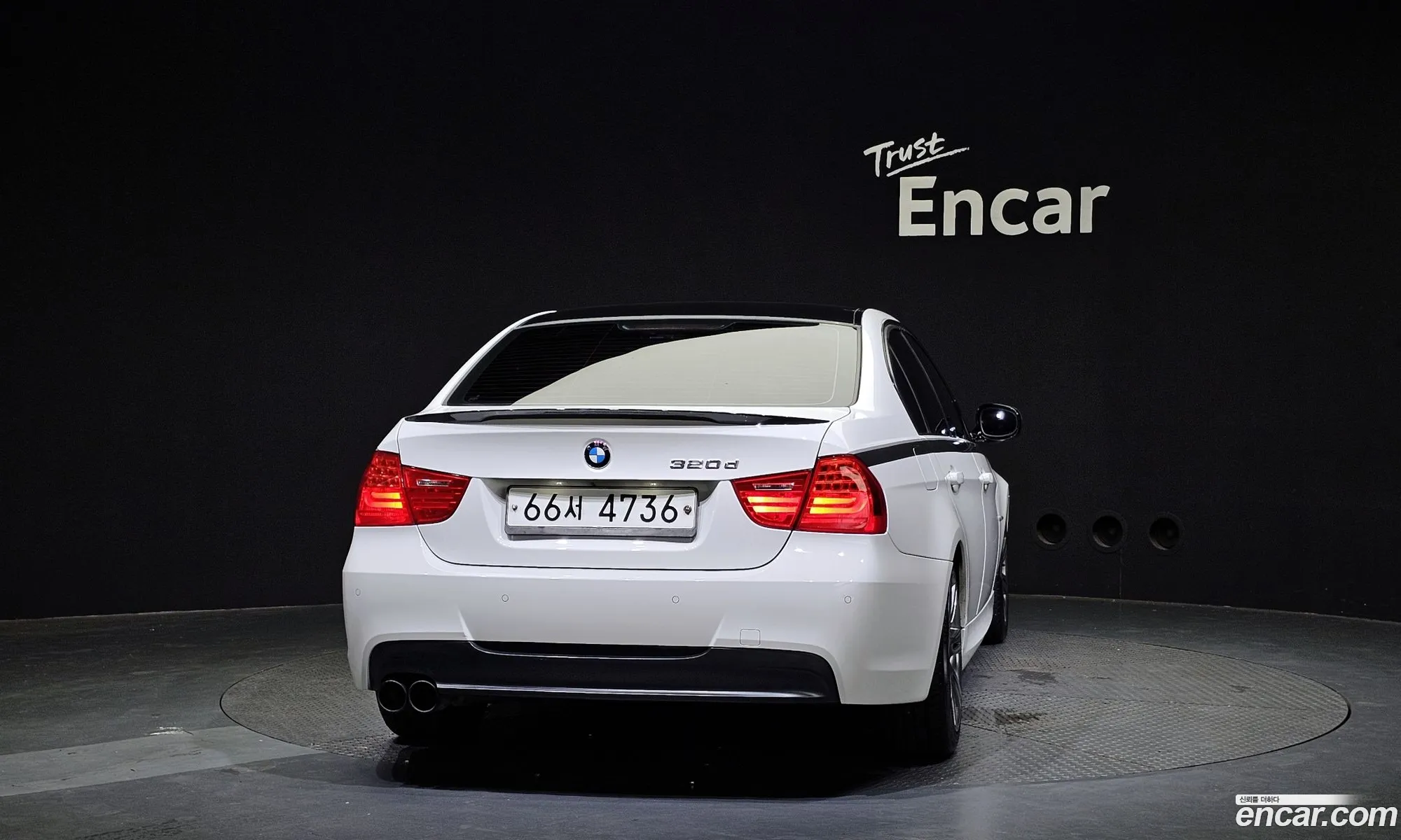 BMW 3 Series E90 320D Sedan - фотография 14312910