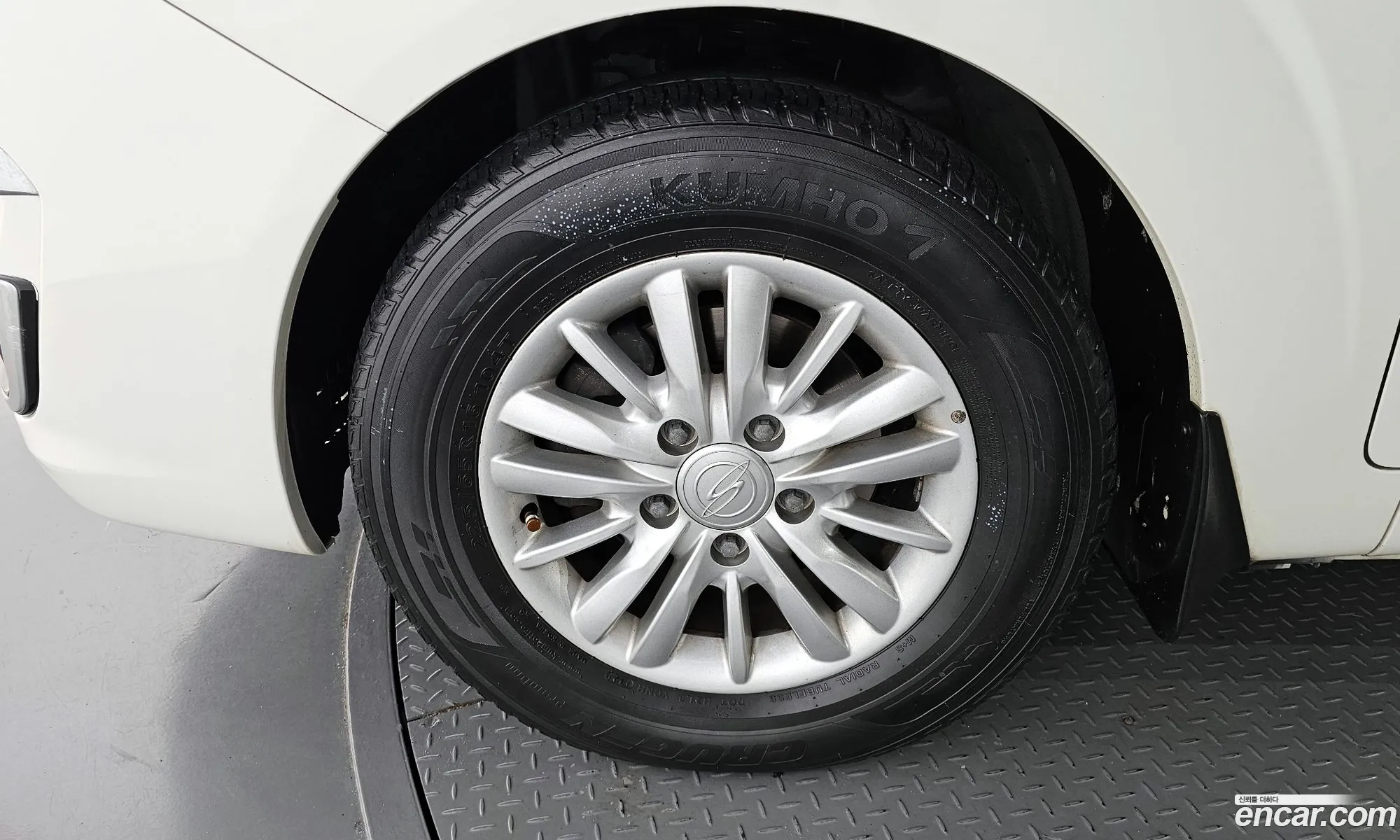 Kg Mobility Ssangyong Korando Turismo 4Wd Tx 9-Seater - фотография 7432519