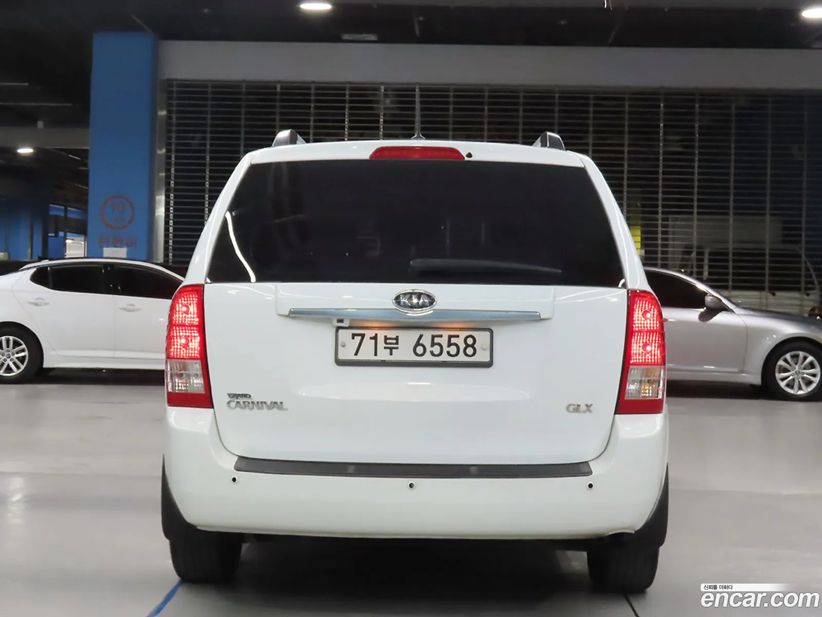 Kia Carnival R Grand Carnival Glx Top-Of-The-Line Model - фотография 1392803