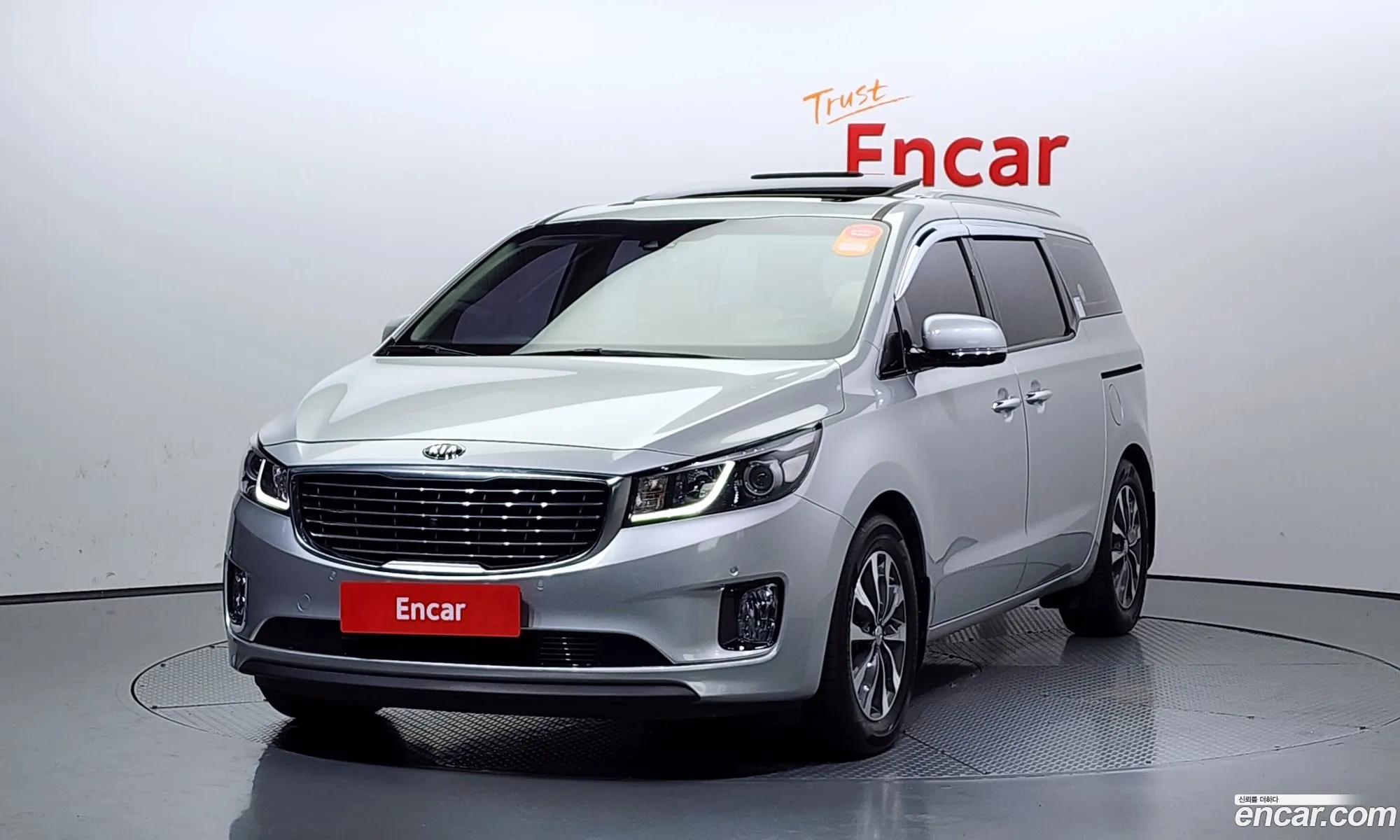 Kia All New Carnival 11-Seater Noblesse - фотография 12529340