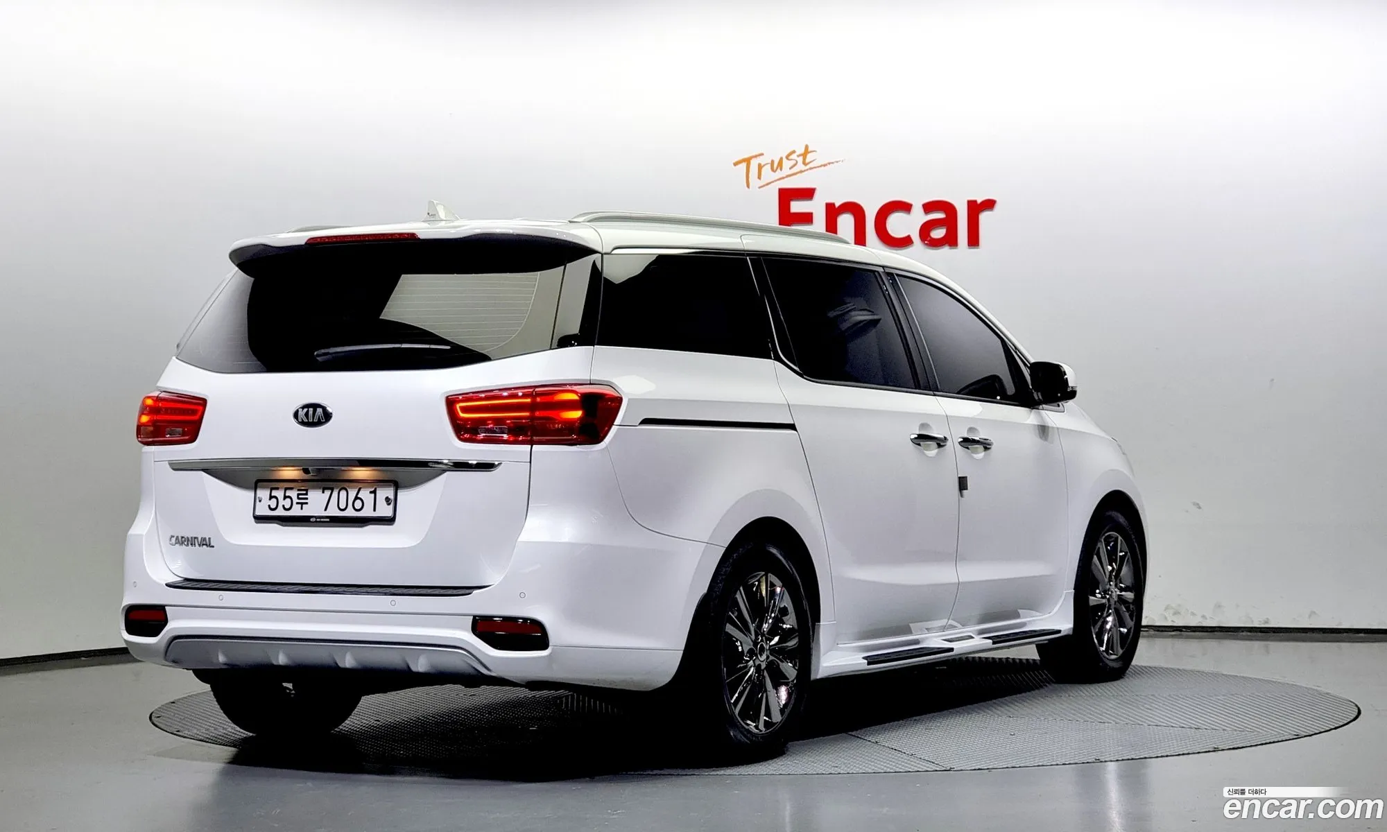 Kia The New Carnival Gasoline 9-Seater Noblesse Special - фотография 12486675