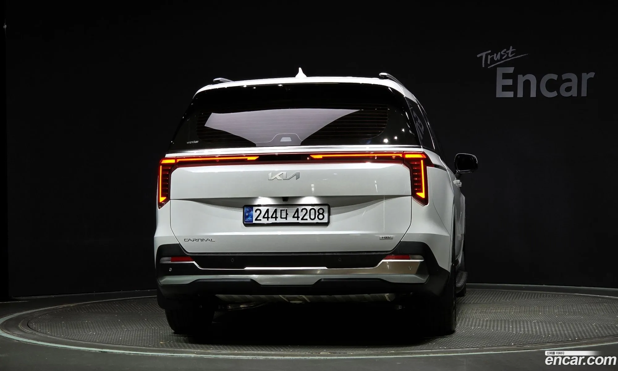 Kia The New Carnival 4Th Generation Hev 9-Seater Signature - фотография 1392792