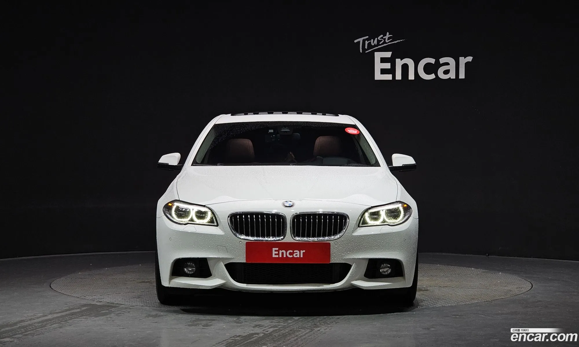 BMW 5 Series F10 520D M Aerodynamics - фотография 14312800