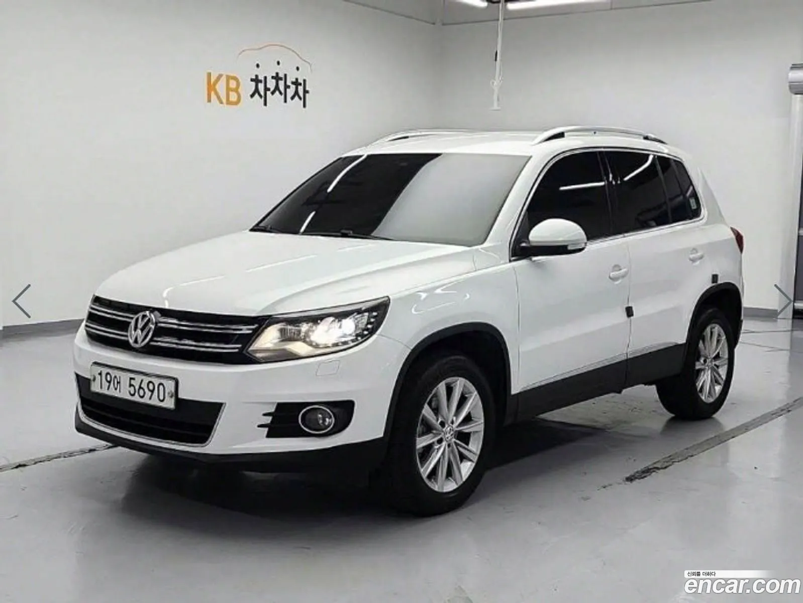 Volkswagen New Tiguan 20 Tdi Comfort 5N - фотография 12310388