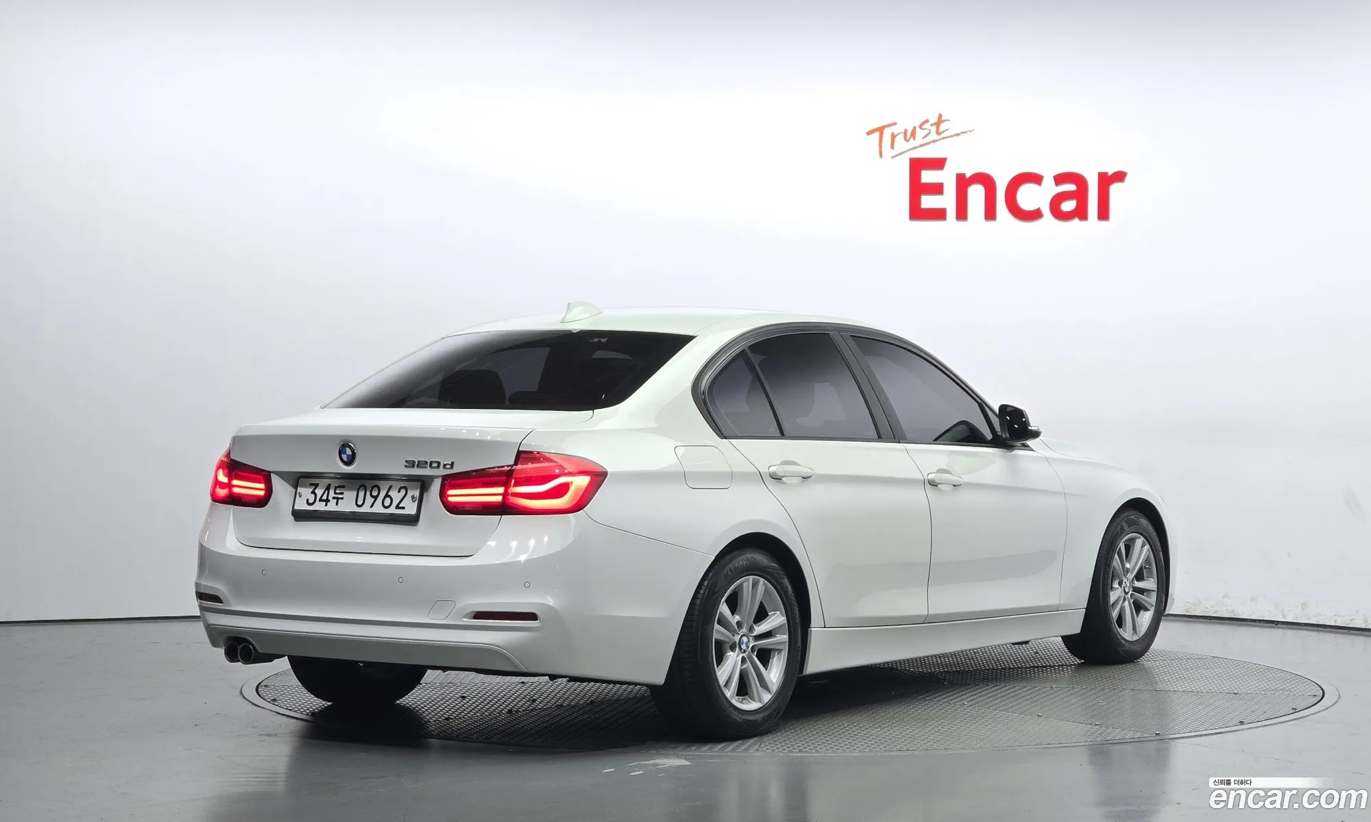 BMW 3 Series F30 320D Ed Edition - фотография 15809951