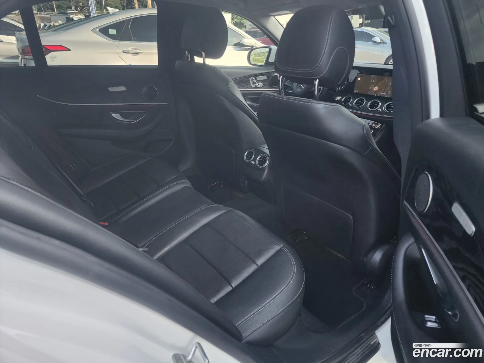 E-Class W213 E220D Avant-Garde - фотография 12337294