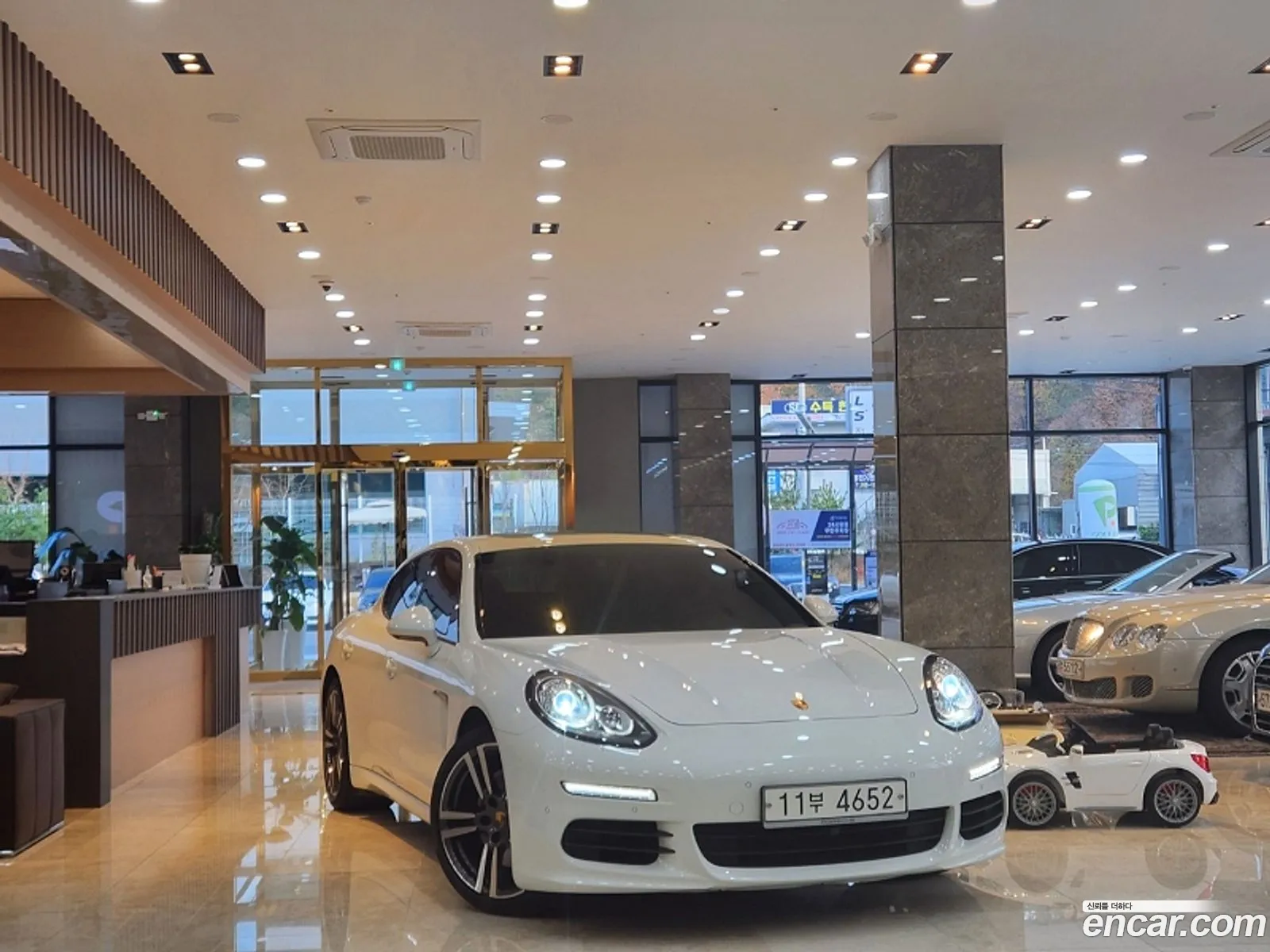 Porsche Panamera 30 Diesel Platinum Edition - фотография 88389
