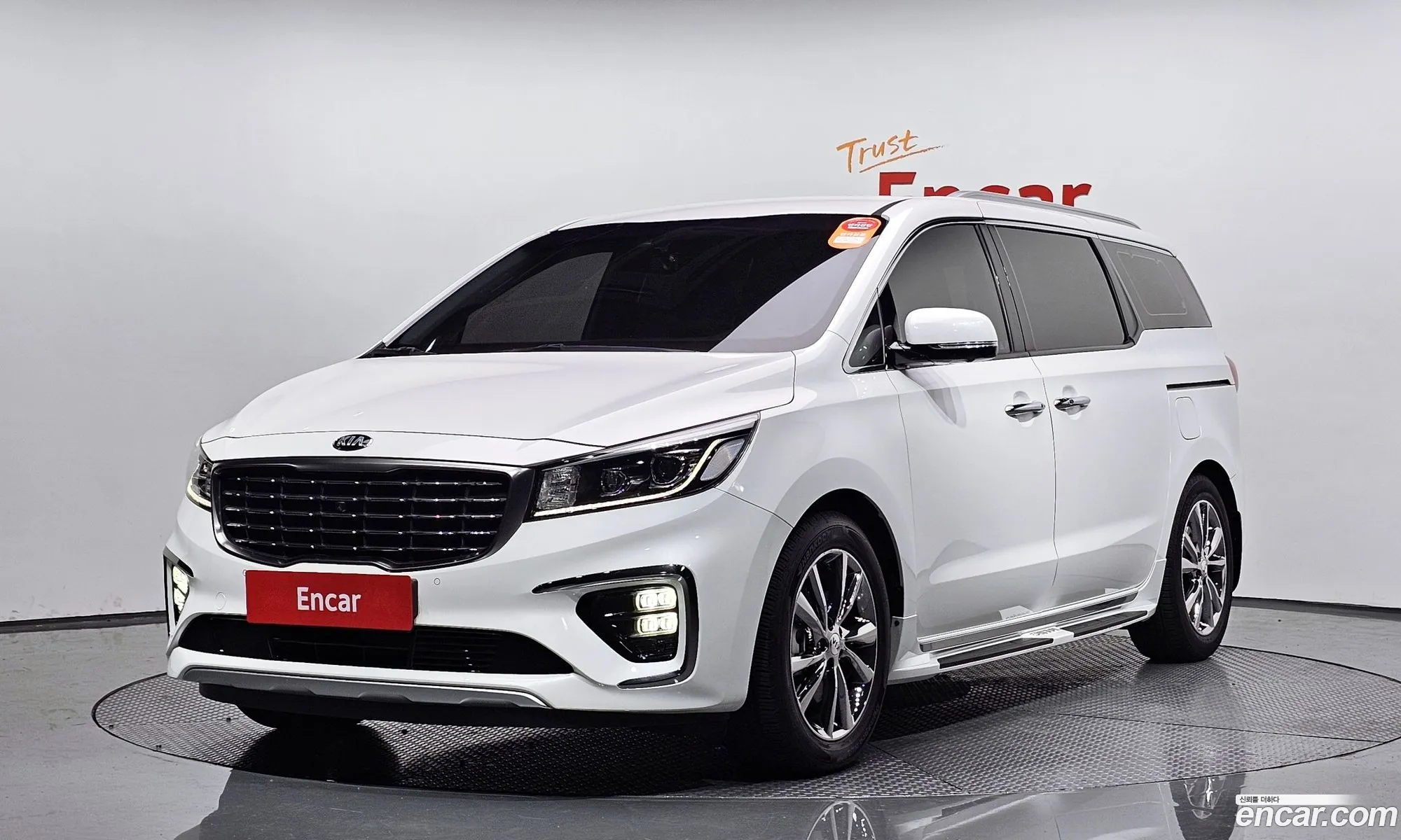Kia The New Carnival 9-Seater Noblesse Special - фотография 1420306