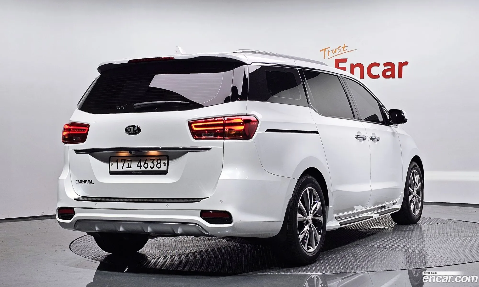 Kia The New Carnival 9-Seater Noblesse Special - фотография 1420307