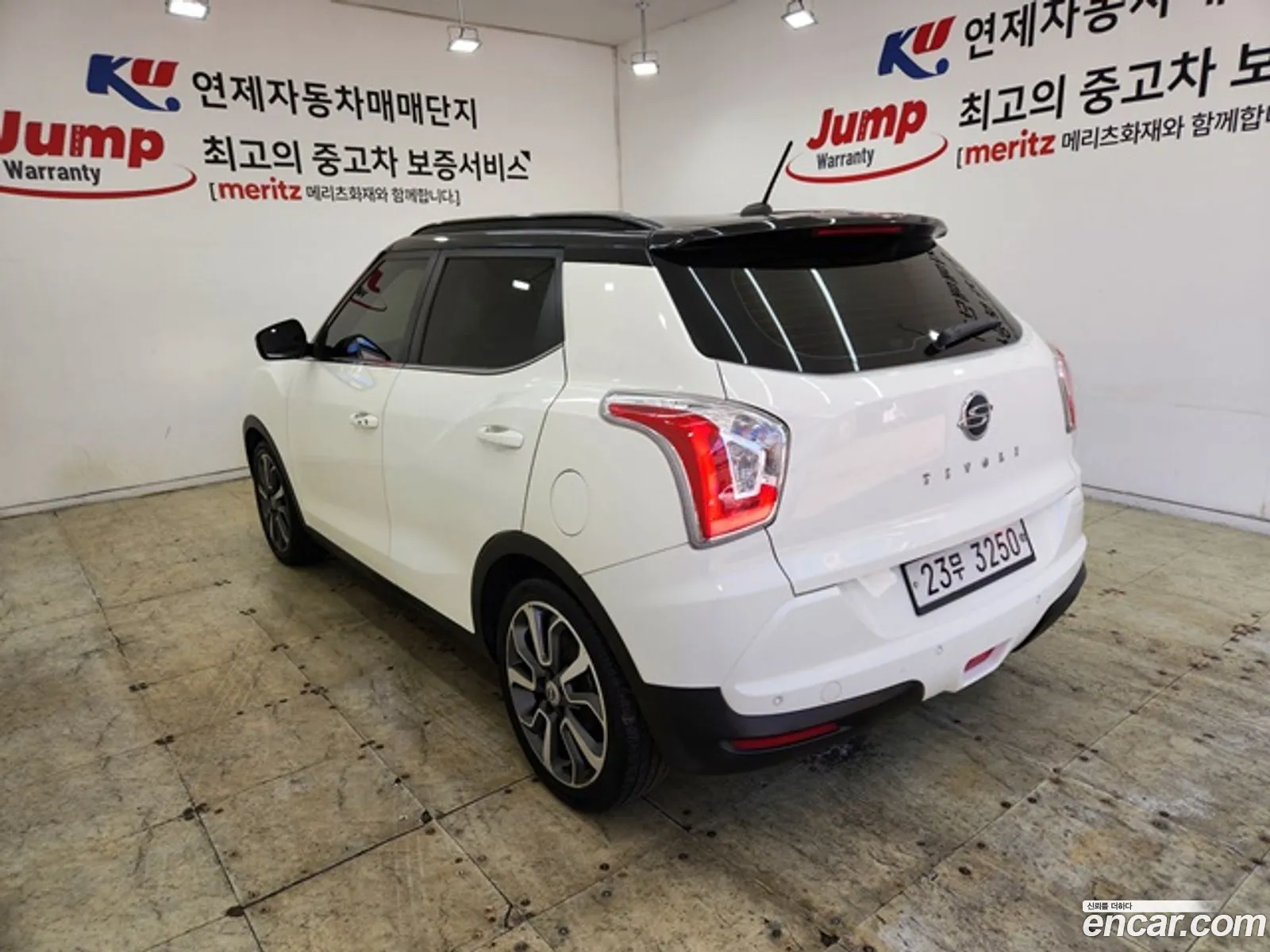 Kg Mobility Ssangyong Tivoli Lx 2Wd Top-Of-The-Line Model - фотография 7749551